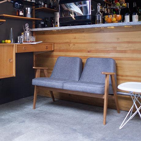 Sofa 2-osobowa 366 żółty w tkaninie Boucle Mustard 366 concept Eye on Design