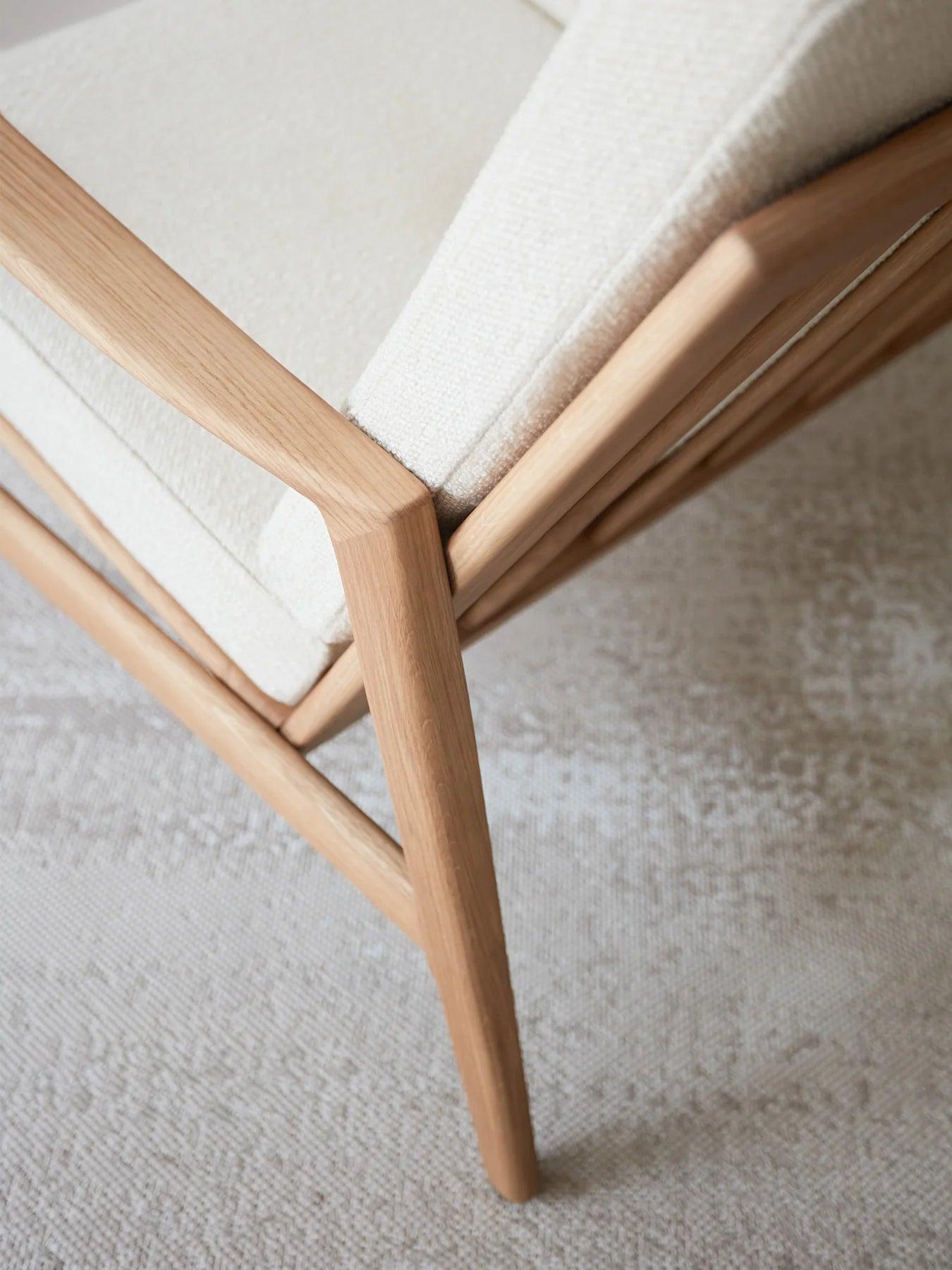 Sofa 2-osobowa STEFAN biały w tkaninie Boucle Snow 366 concept Eye on Design