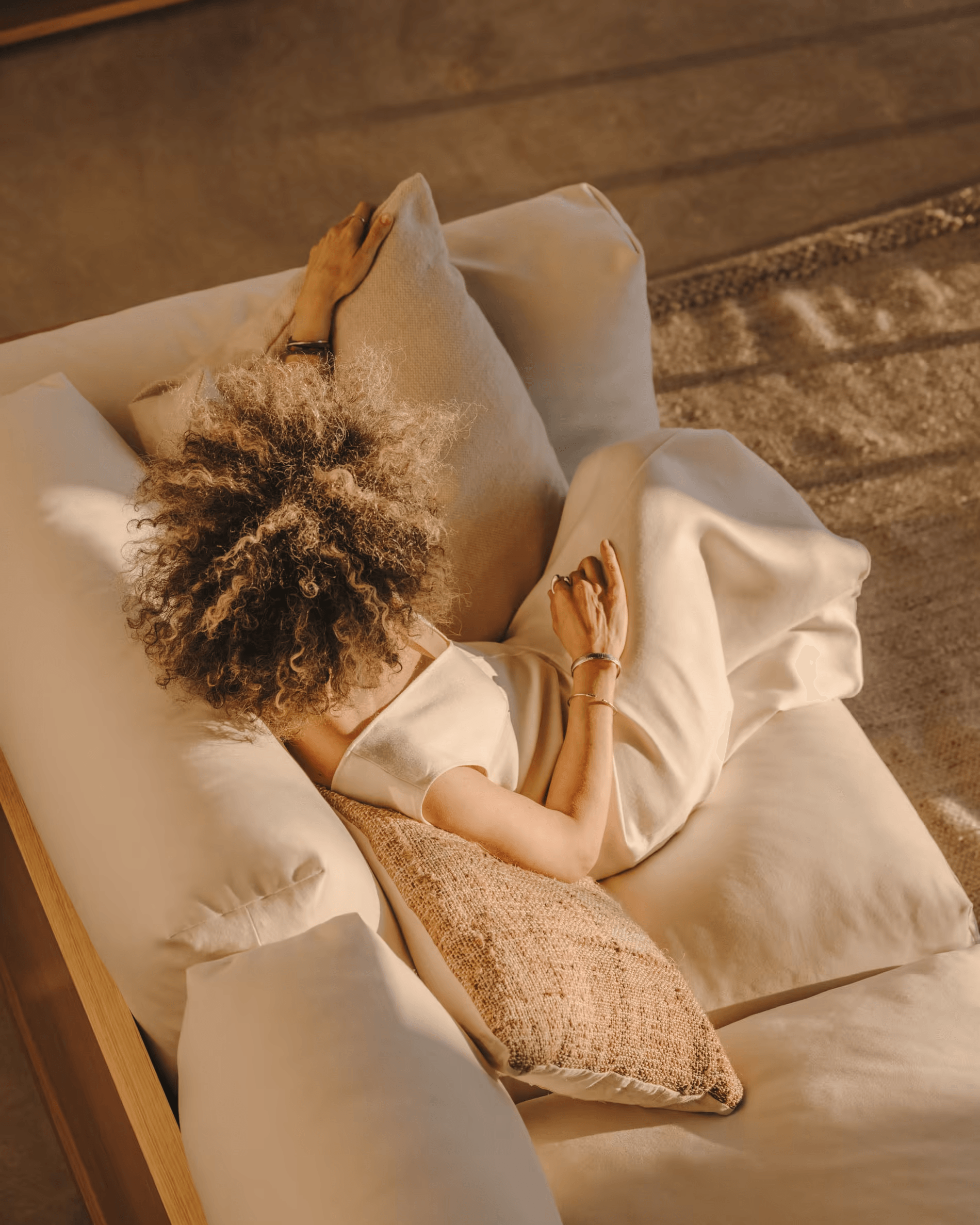 Sofa 3-osobowa OAQ beżowy La Forma Eye on Design