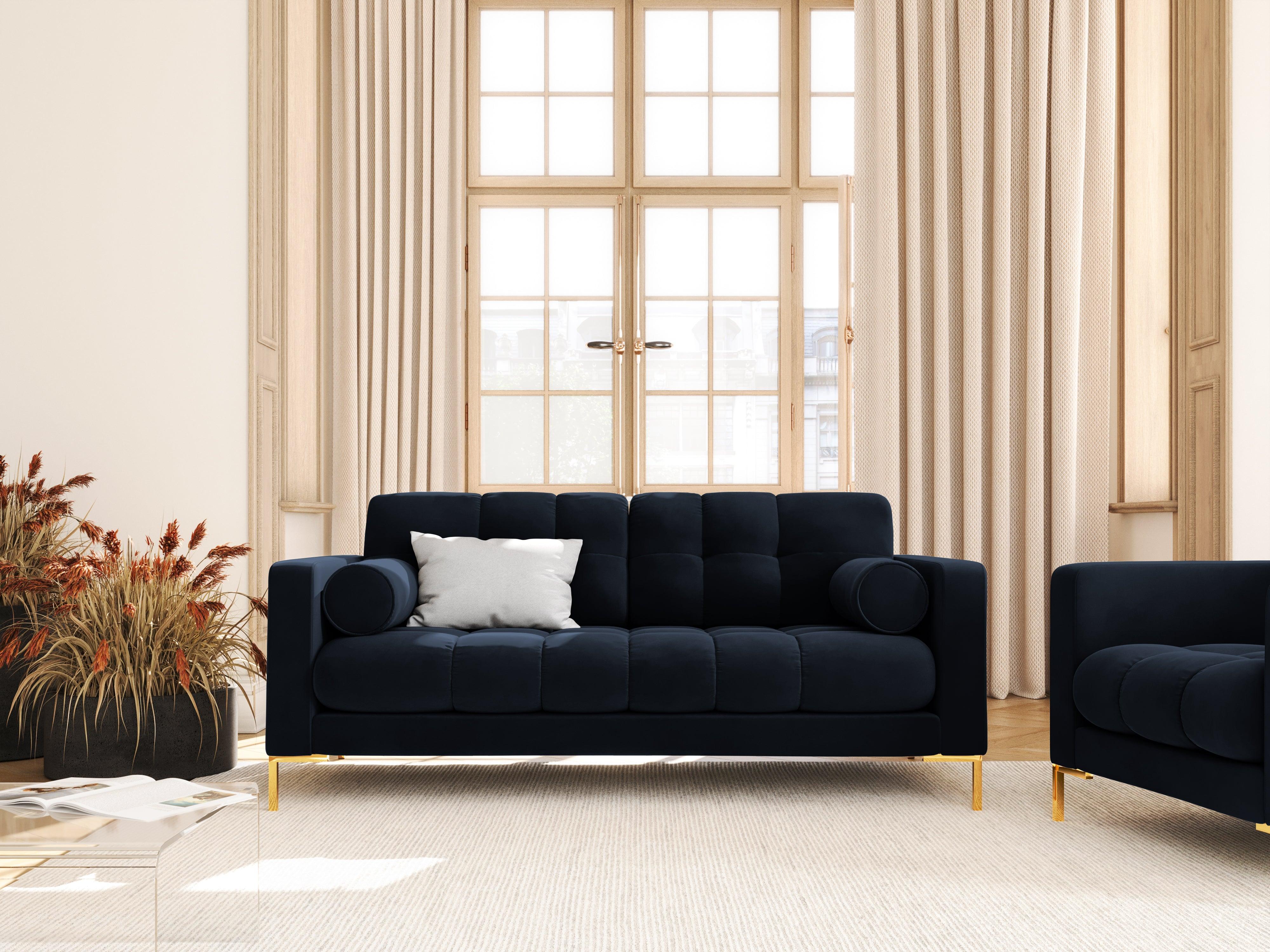 Sofa aksamitna 2-osobowa BALI ciemnoniebieski ze złotą podstawą Cosmopolitan Design Eye on Design
