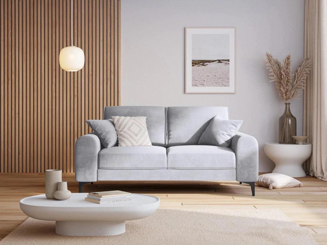 Sofa aksamitna 2-osobowa MADARA srebrny z czarną podstawą Mazzini Sofas Eye on Design