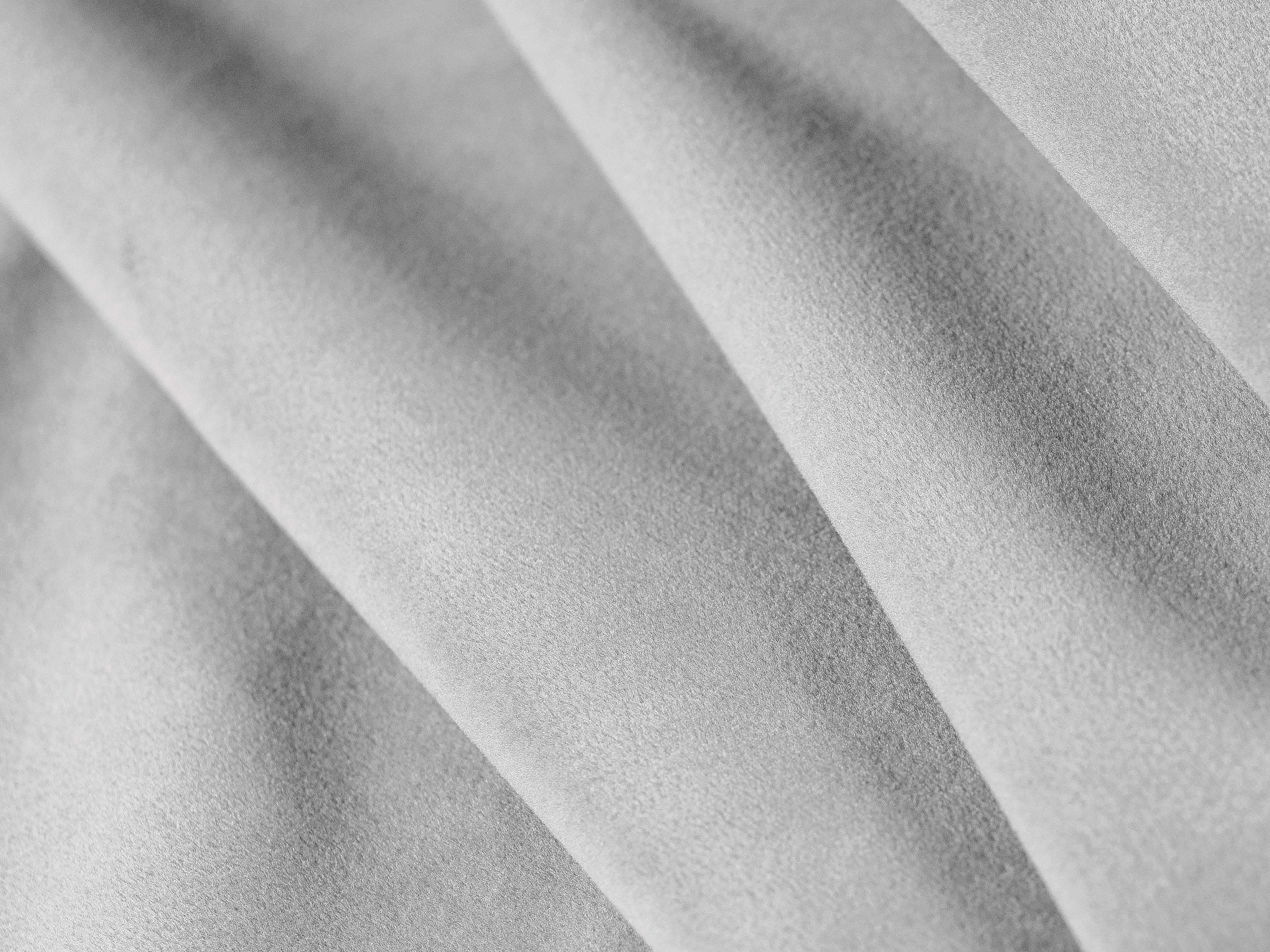 Sofa aksamitna 3-osobowa HALLEY srebrny Windsor & Co Eye on Design