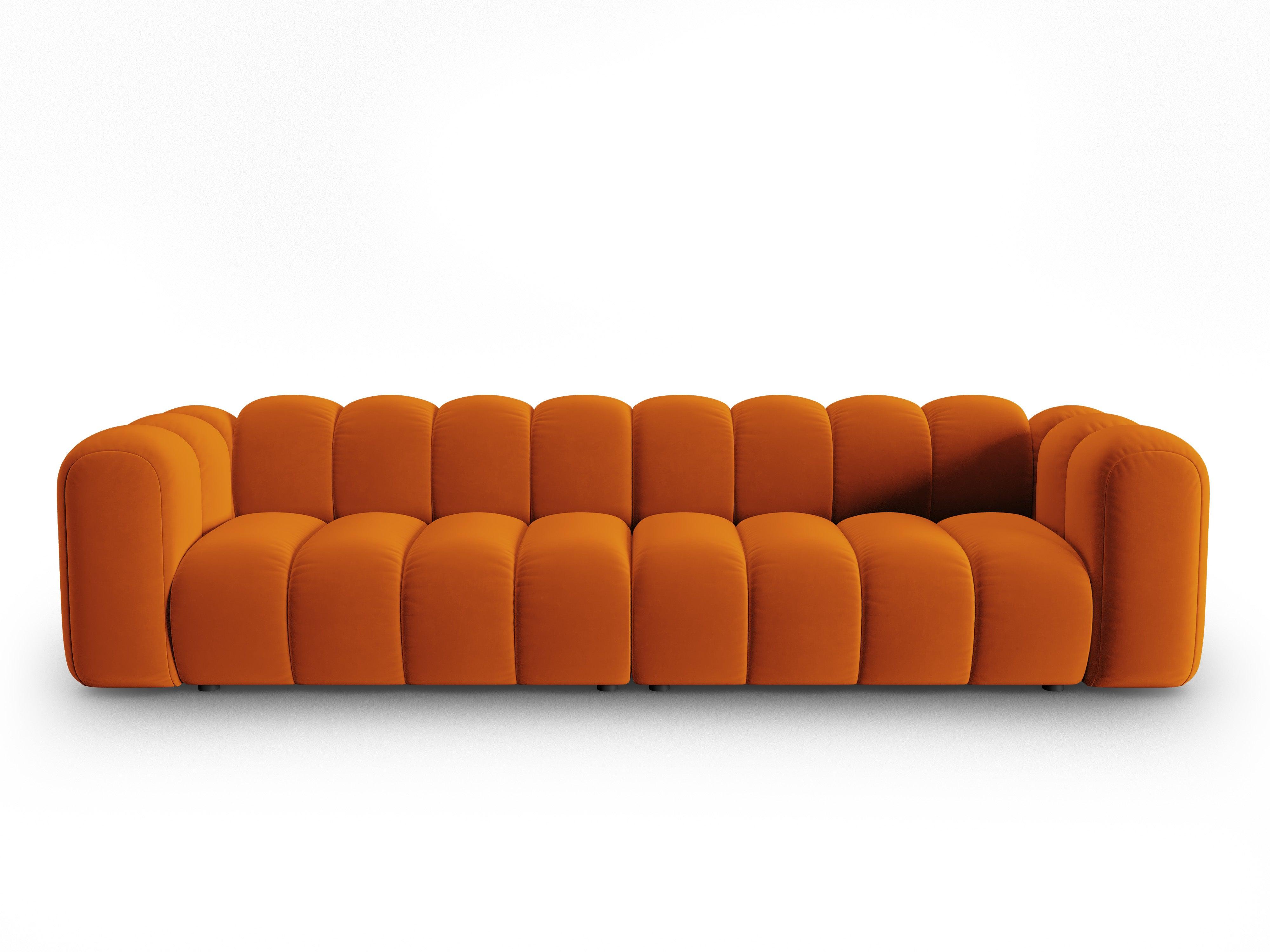 Sofa aksamitna 4-osobowa SKYLER ceglany Interieurs 86 Eye on Design