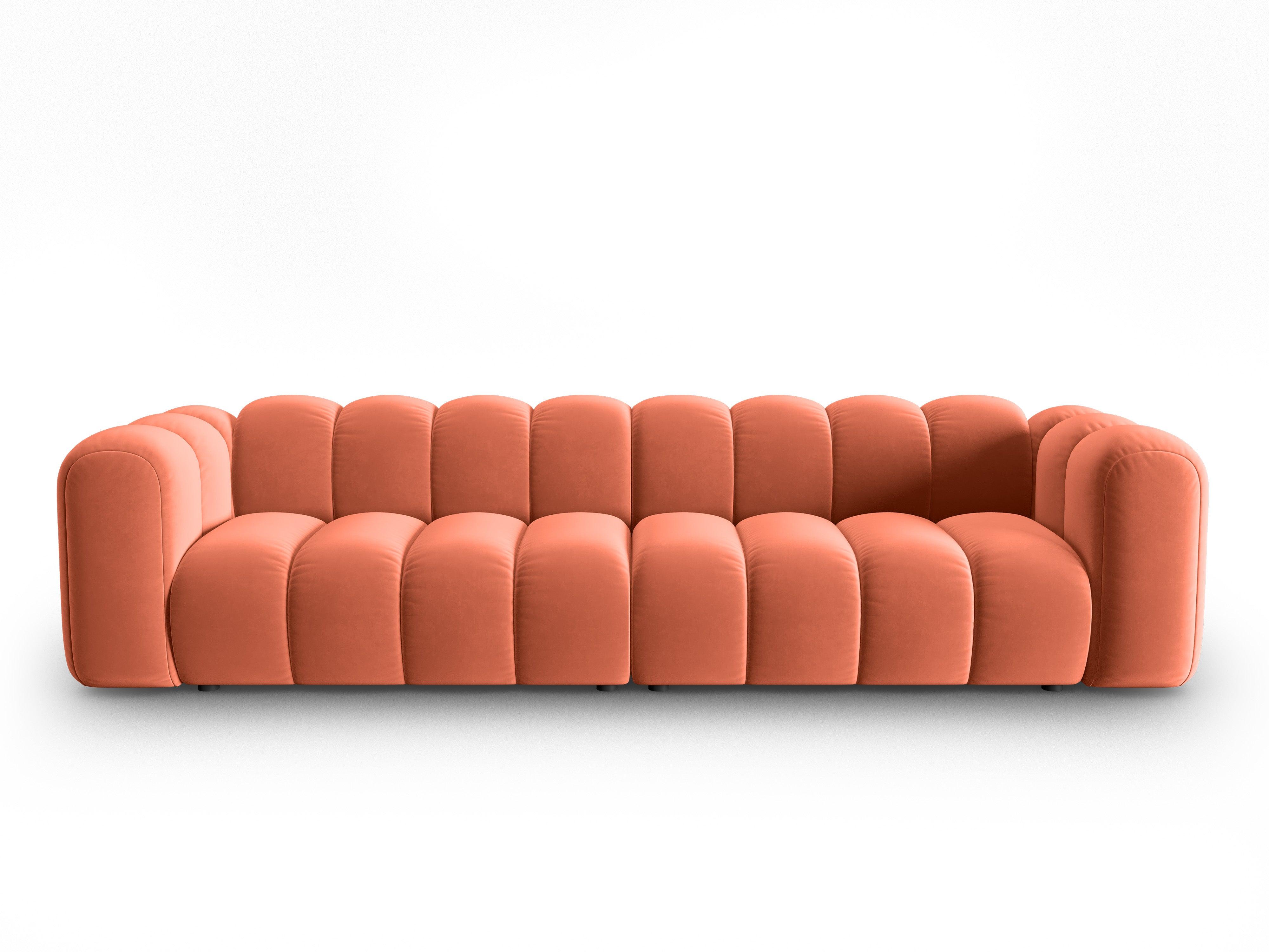Sofa aksamitna 4-osobowa SKYLER koralowy Interieurs 86 Eye on Design