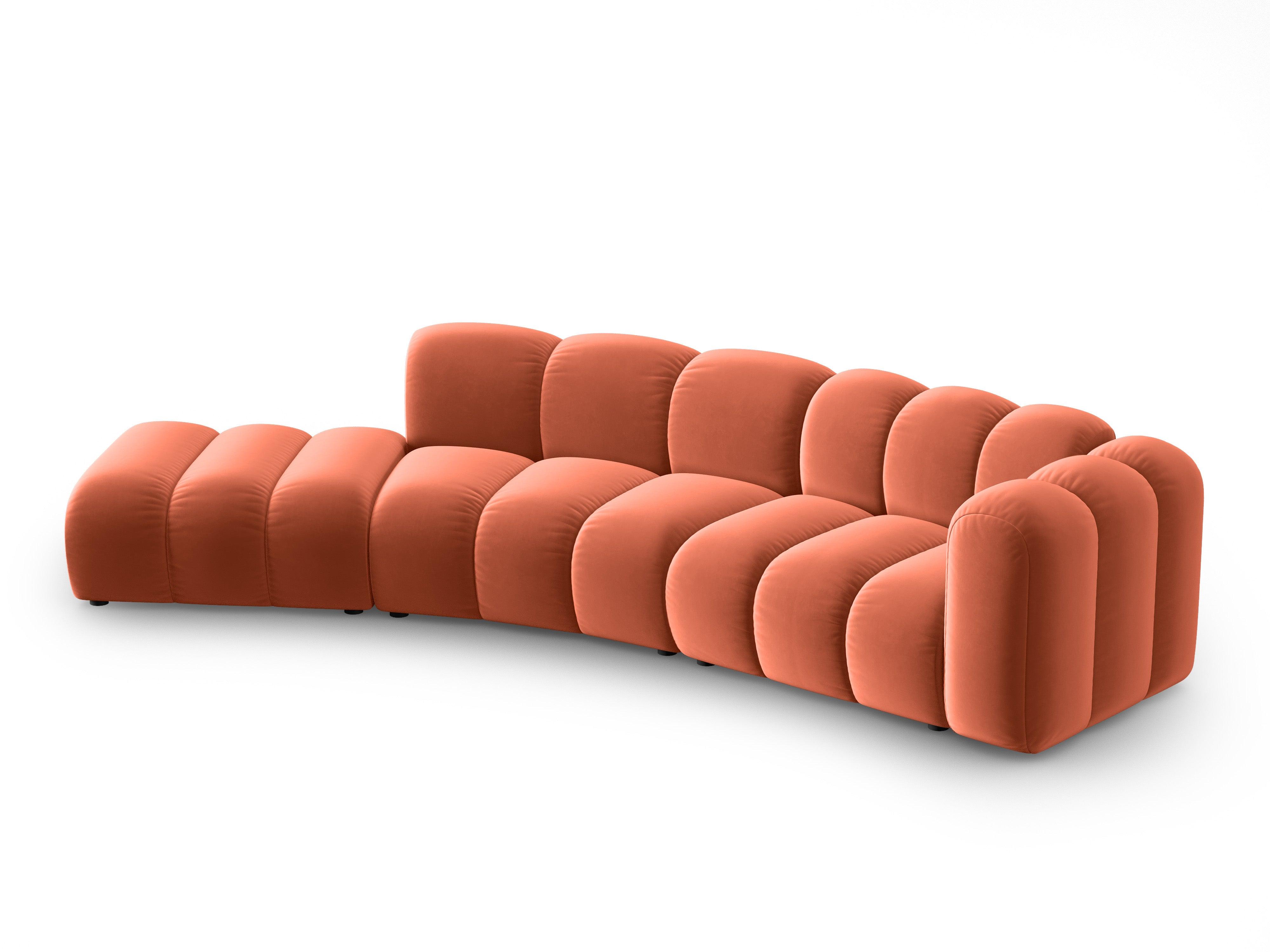 Sofa aksamitna 5-osobowa lewostronna SKYLER koralowy Interieurs 86 Eye on Design