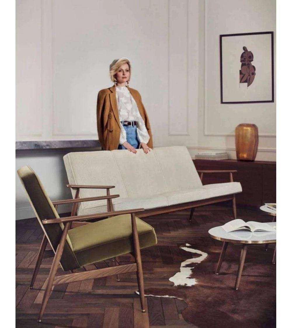 Sofa klubowa FOX zielony w tkaninie Velvet Bottle Green 366 concept Eye on Design