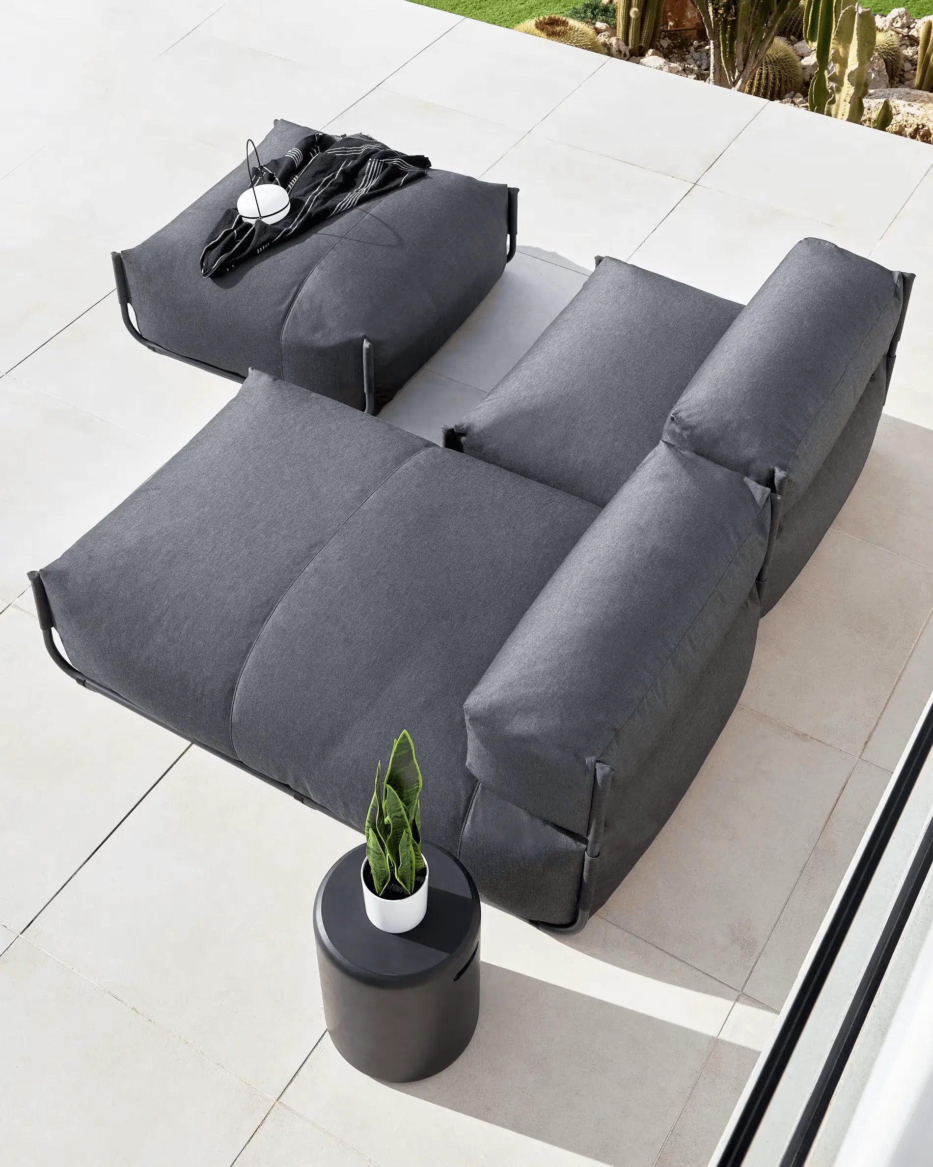Sofa modułowa ogrodowa SQUARE - puf ciemnoszary na taras i do ogrodu