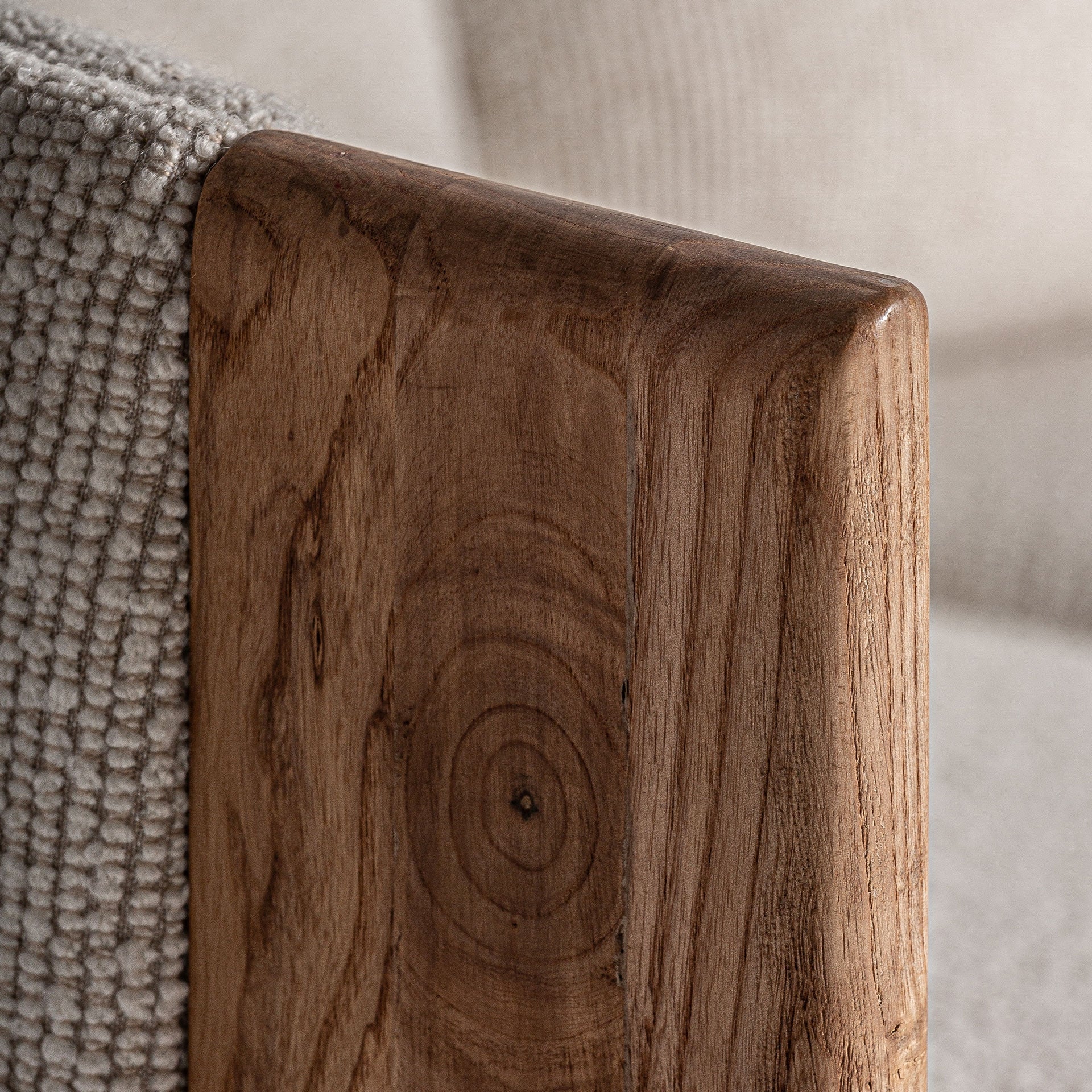 Sofa NARA beige mit Eichenbasis