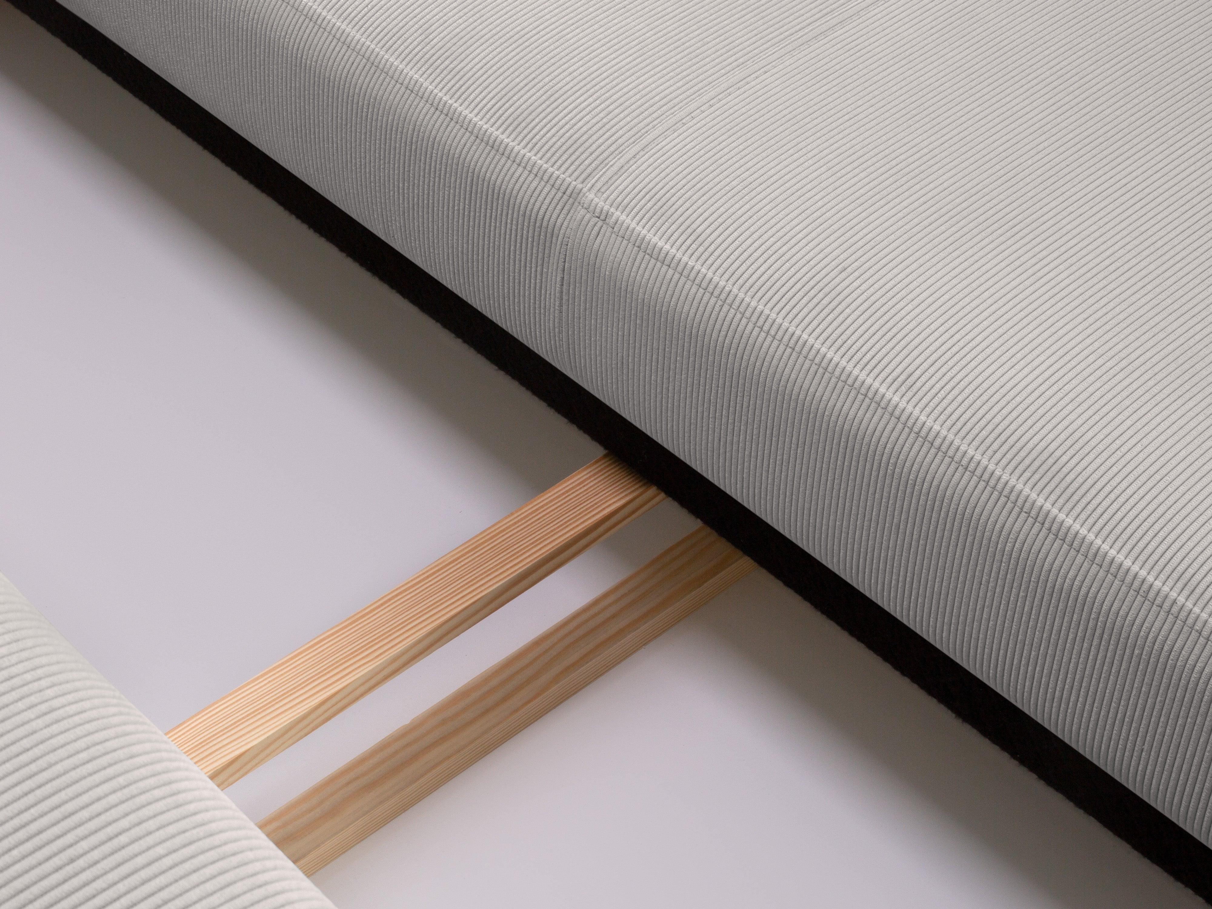 Sofa sztruksowa z funkcją spania ROSE jasnoszary Mazzini Sofas Eye on Design