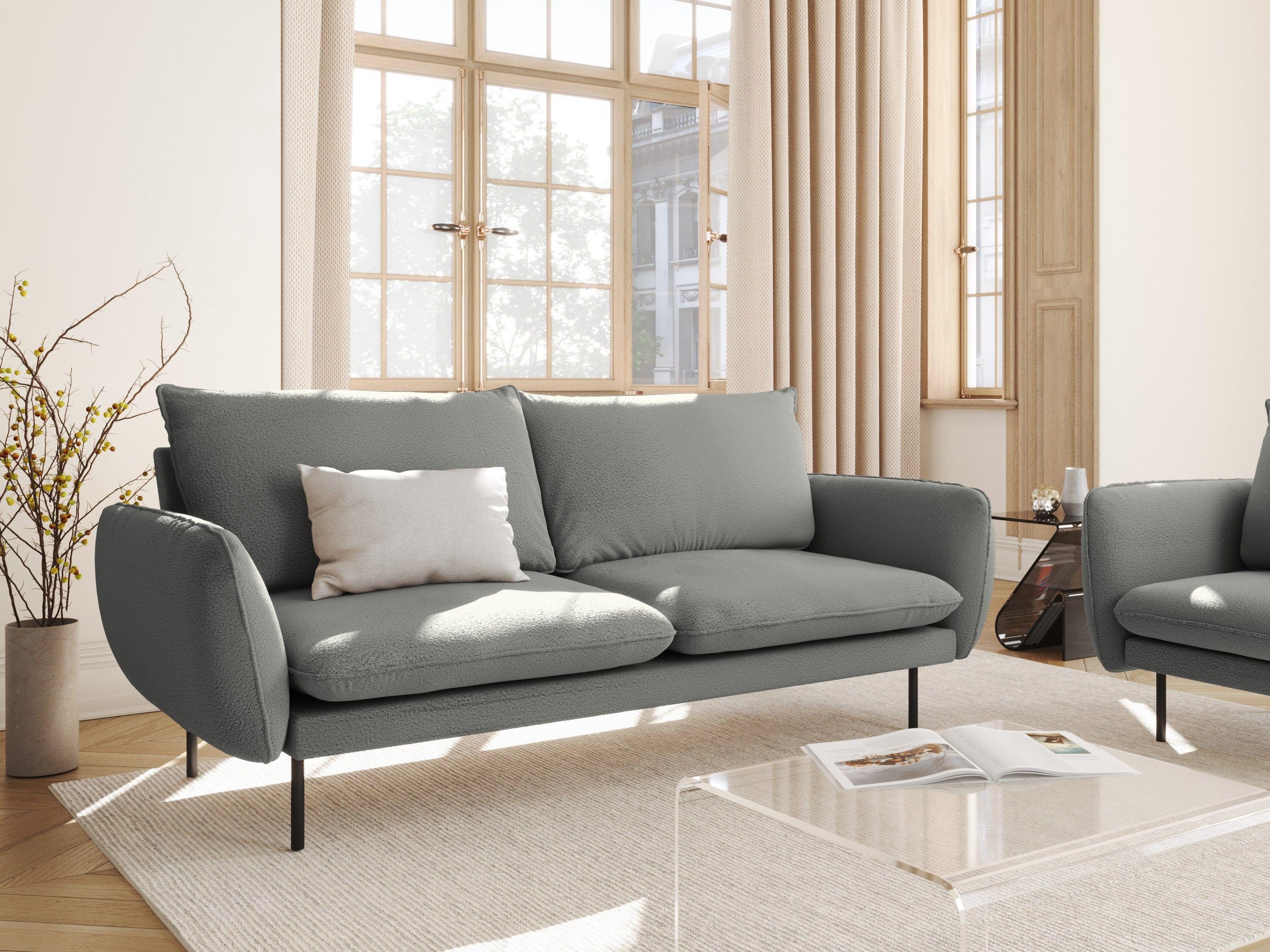 Sofa w tkaninie boucle 3-osobowa VIENNA szary z czarną podstawą Cosmopolitan Design Eye on Design