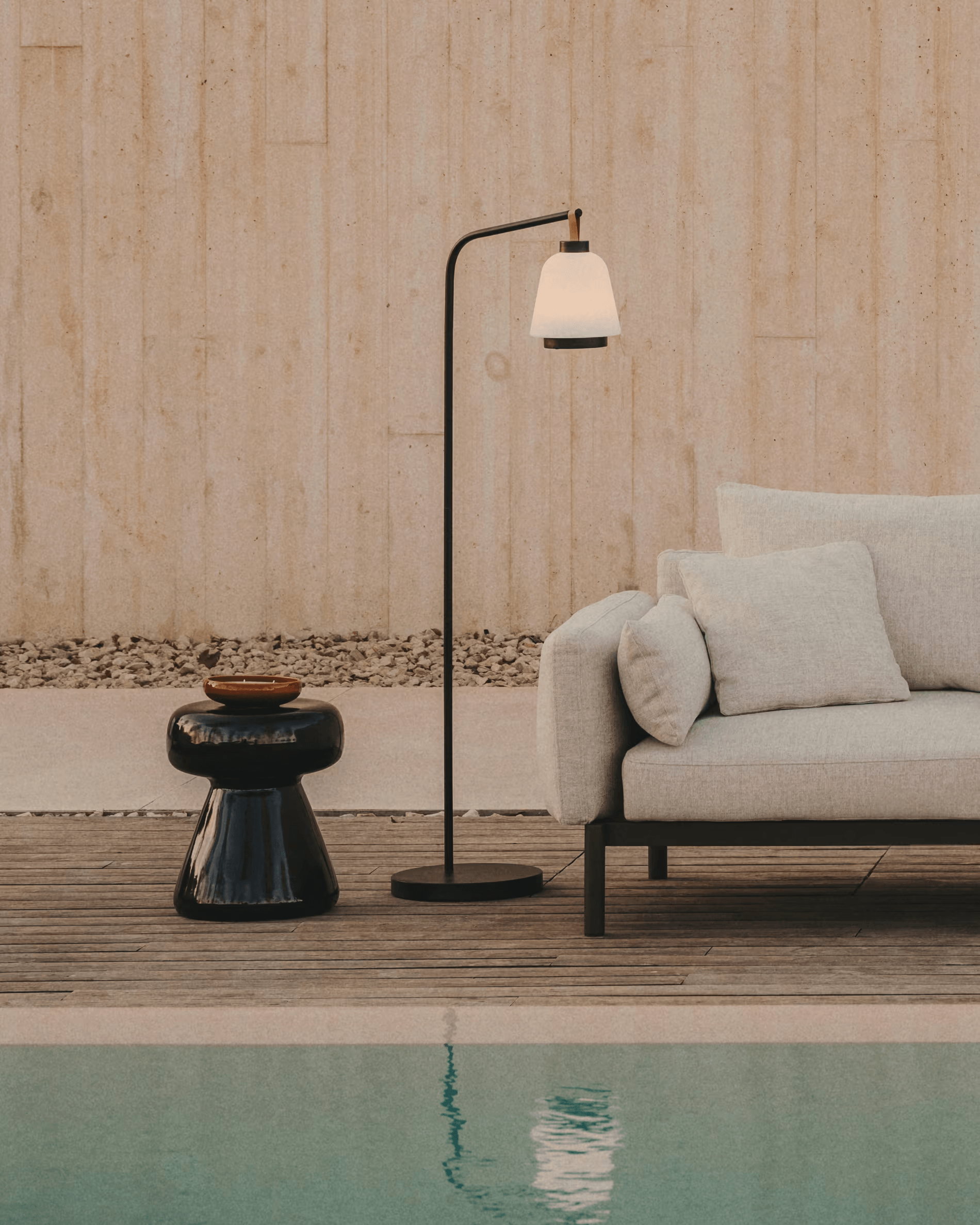 Stojak na lampy akumulatorowe NALI czarny La Forma Eye on Design