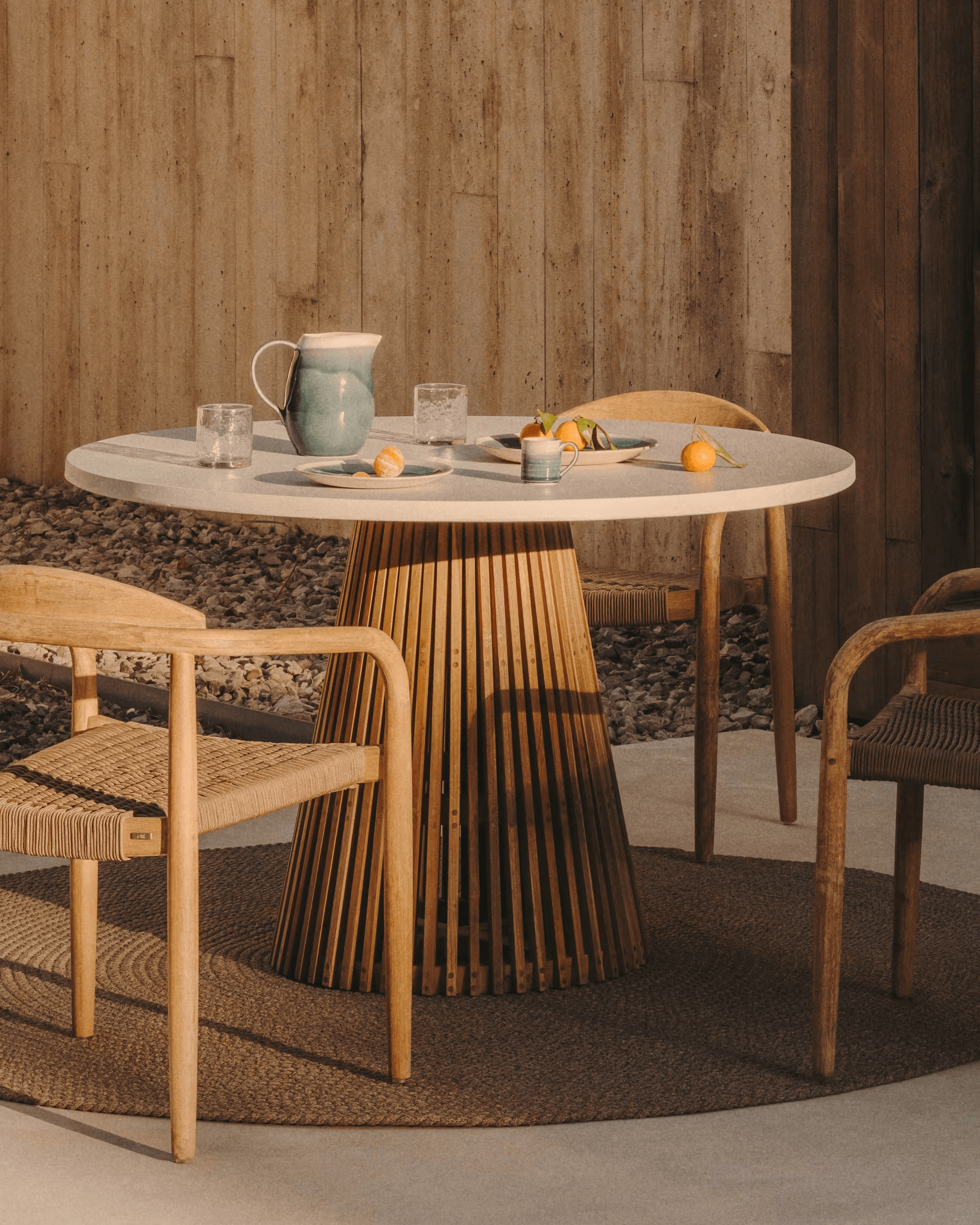 Stół ogrodowy ALCAUFAR biały cement La Forma Eye on Design