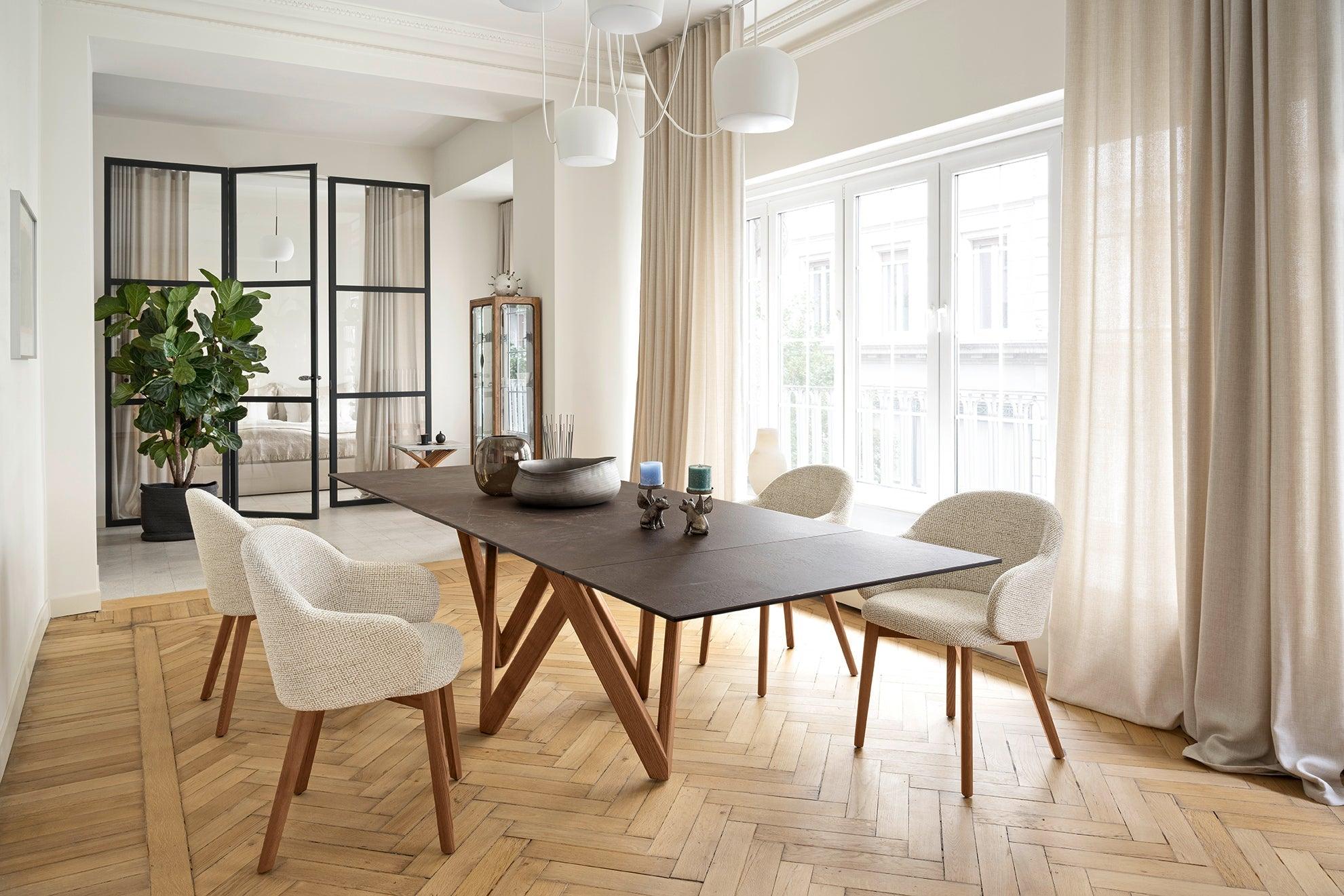 Stół prostokątny CARTESIO złoty marmur z drewnianą podstawą Calligaris Eye on Design