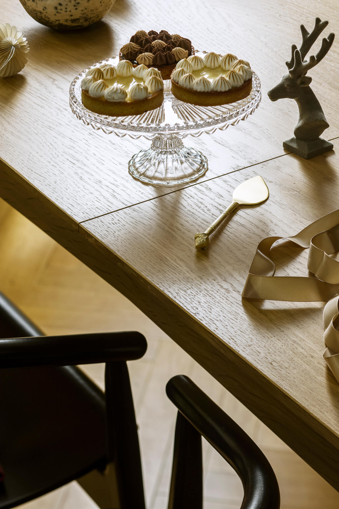 Uitschuifbare tafel WIDEN zwart eiken