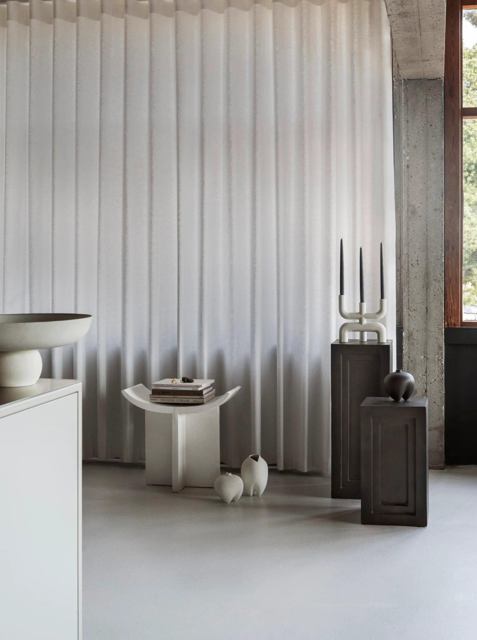 Stołek BRUTUS biały 101 Copenhagen Eye on Design