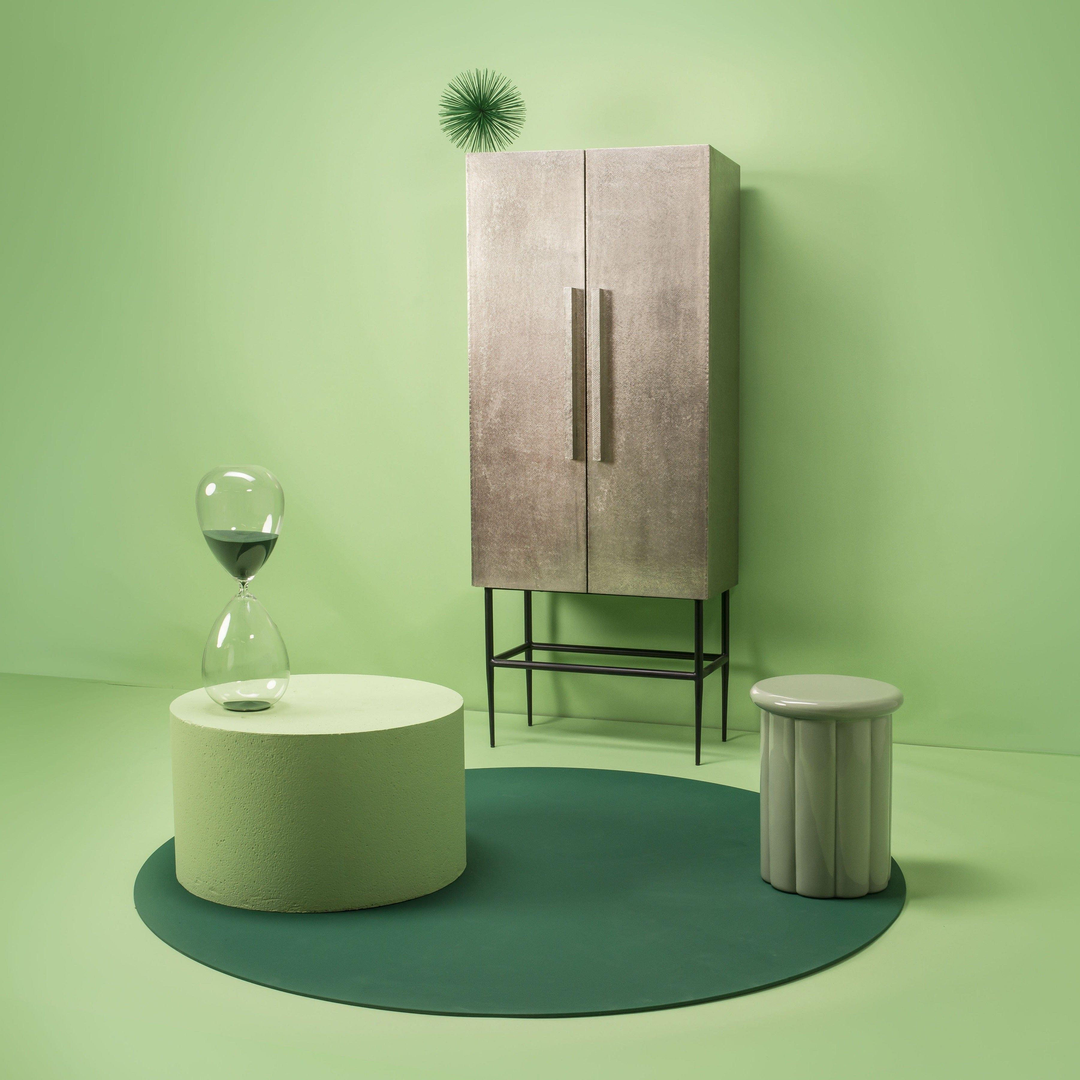 Stołek ROMAN oliwkowy Pols Potten Eye on Design