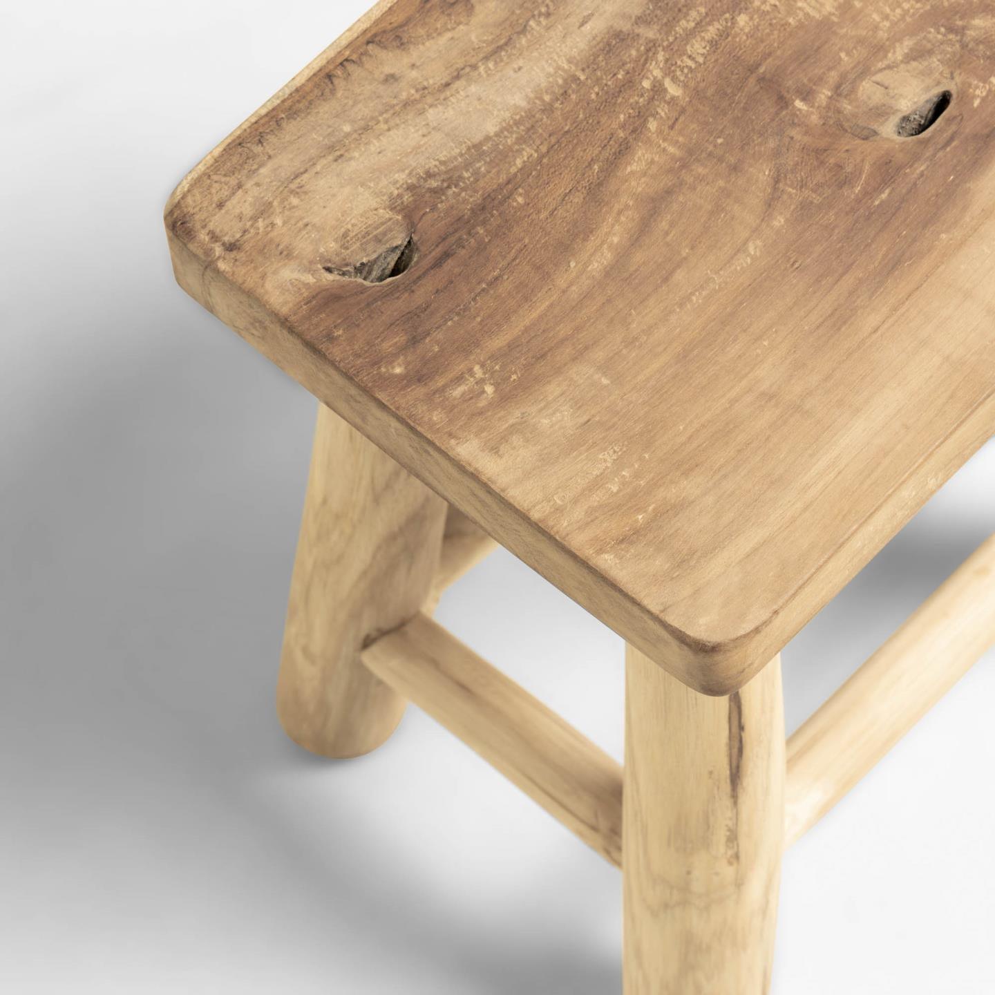 Stołek YUMBI lite drewno tekowe La Forma Eye on Design