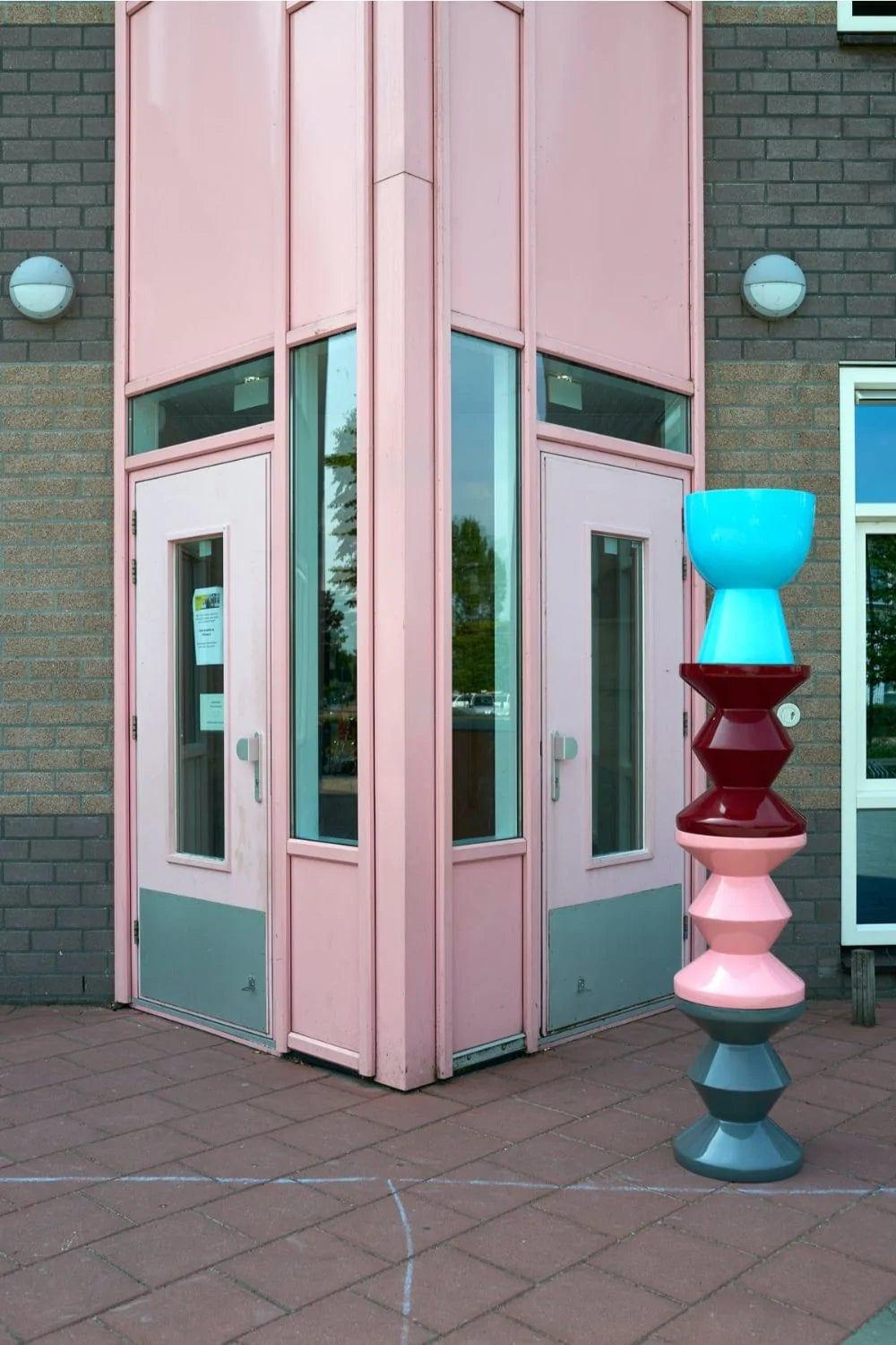 Stołek ZIG ZAG burgundowy Pols Potten Eye on Design