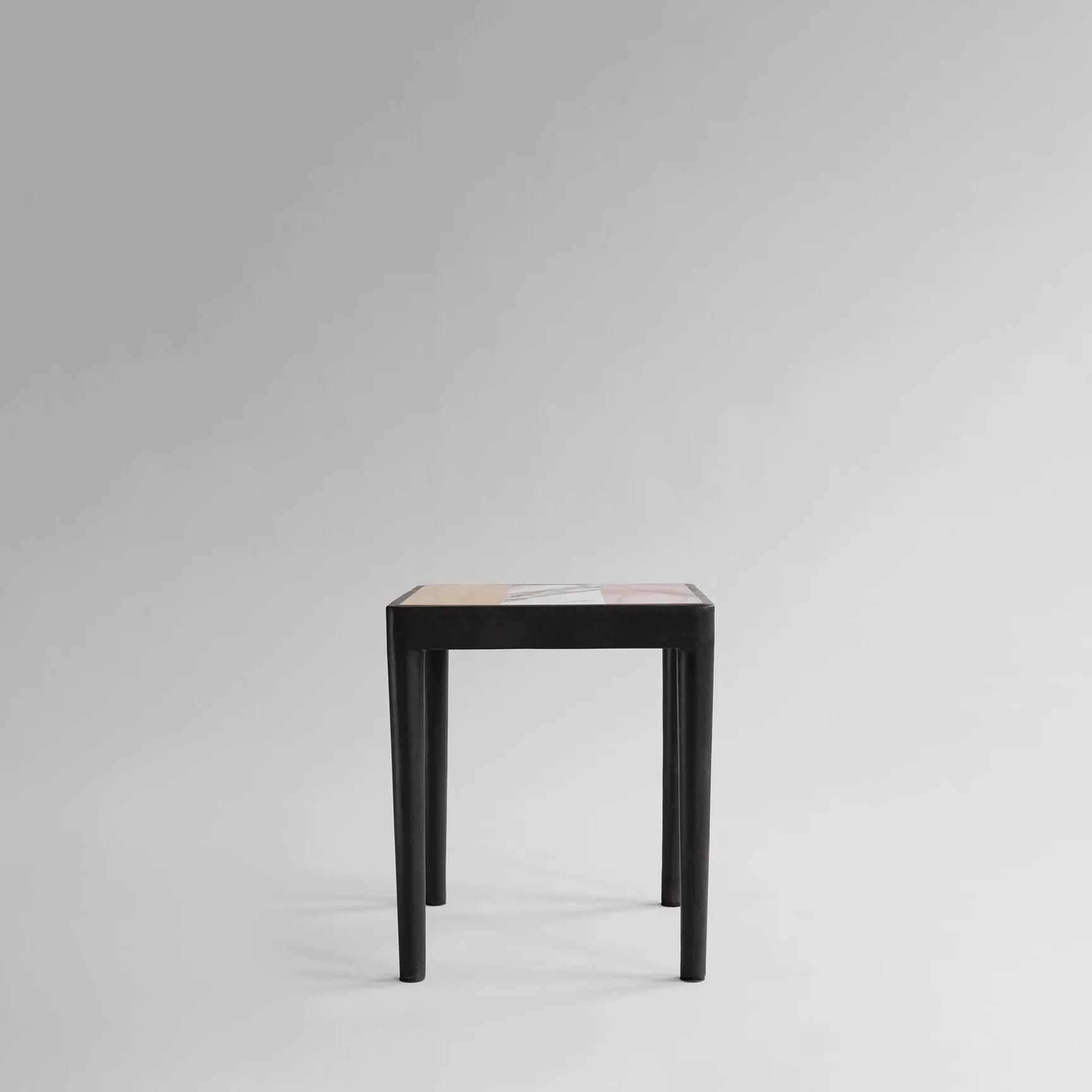 Stolik boczny ARC marmurowe płytki 101 Copenhagen Eye on Design