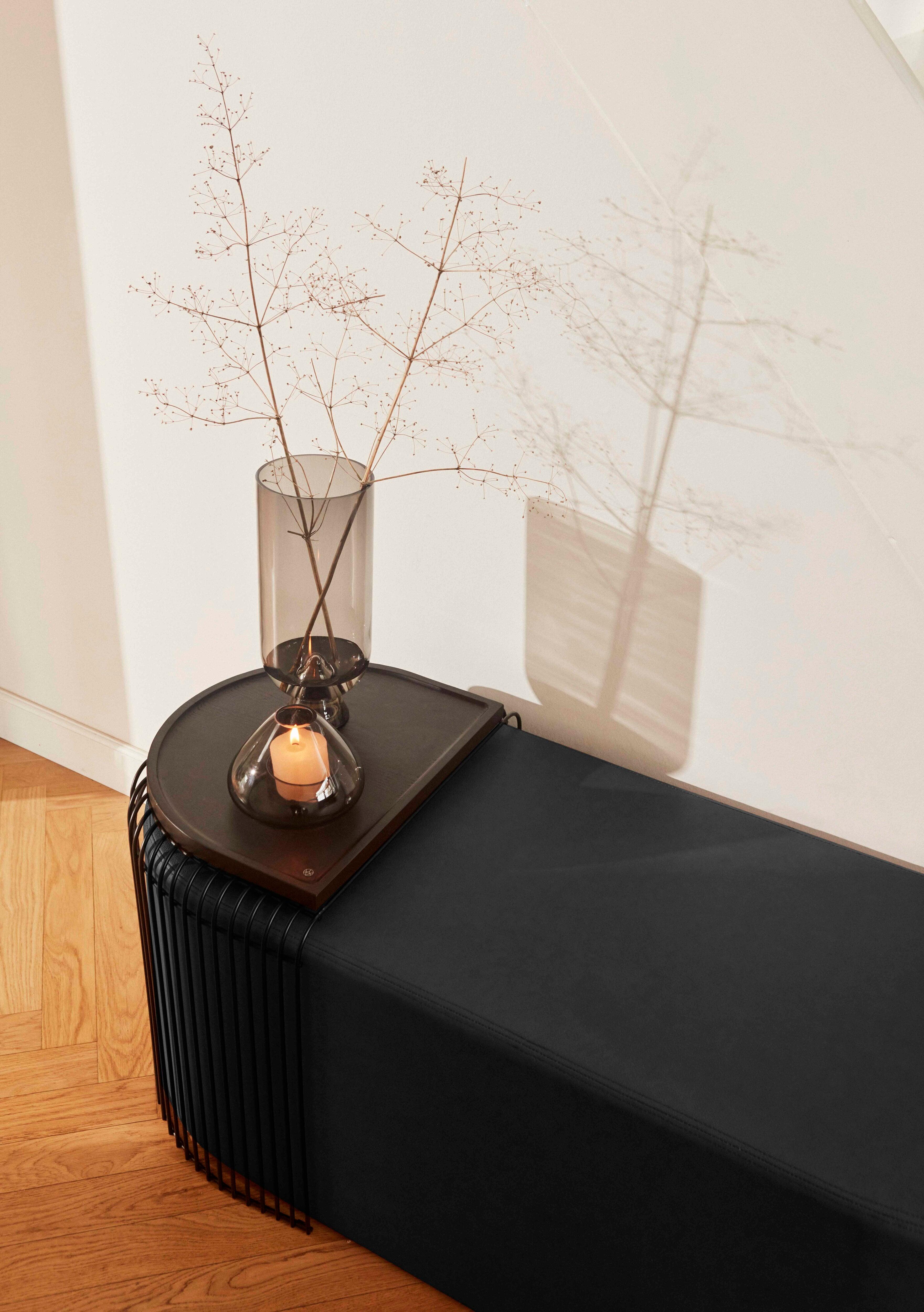 Stolik boczny CURVA czarny AYTM Eye on Design