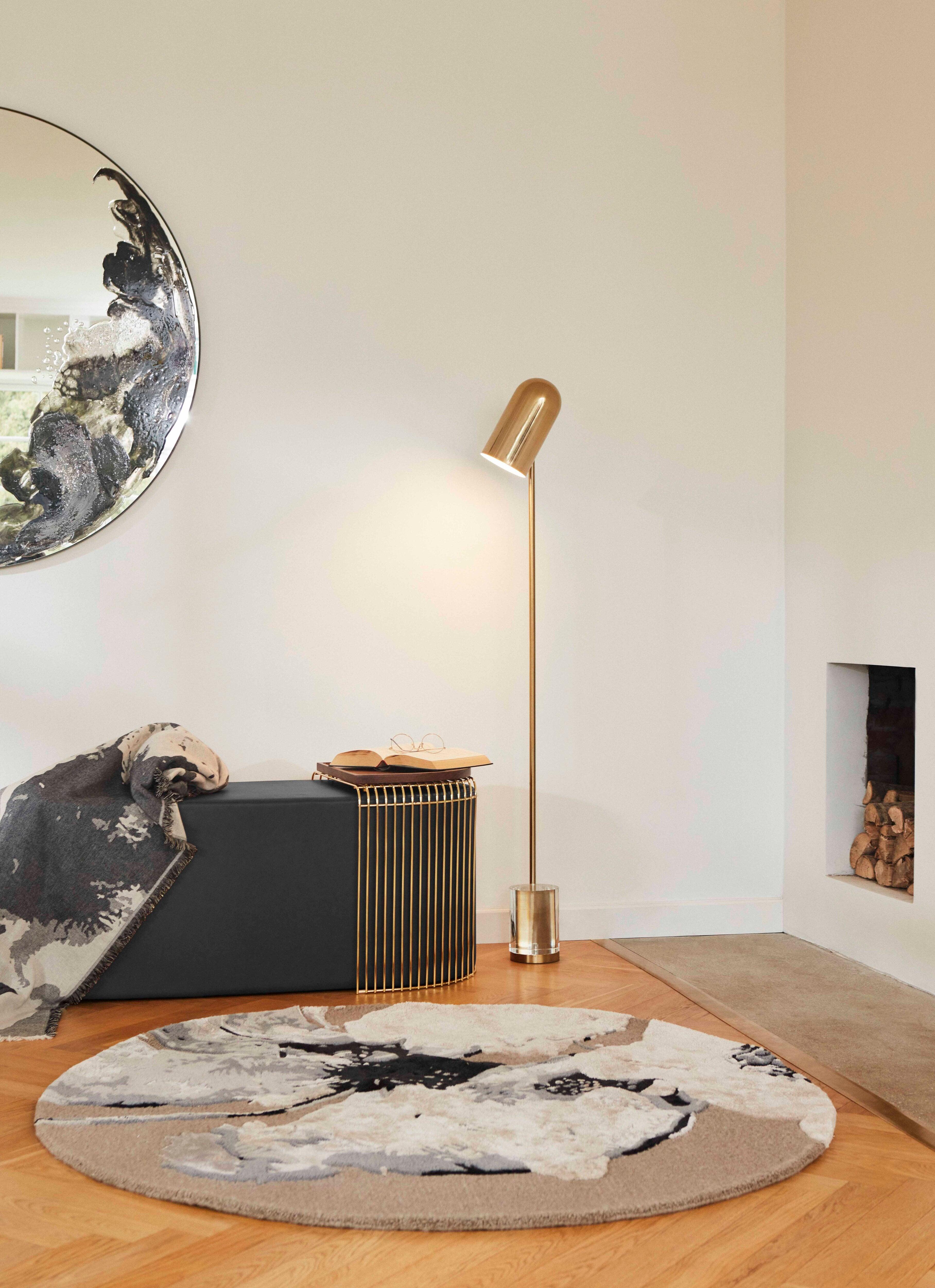 Stolik boczny CURVA złoty AYTM Eye on Design