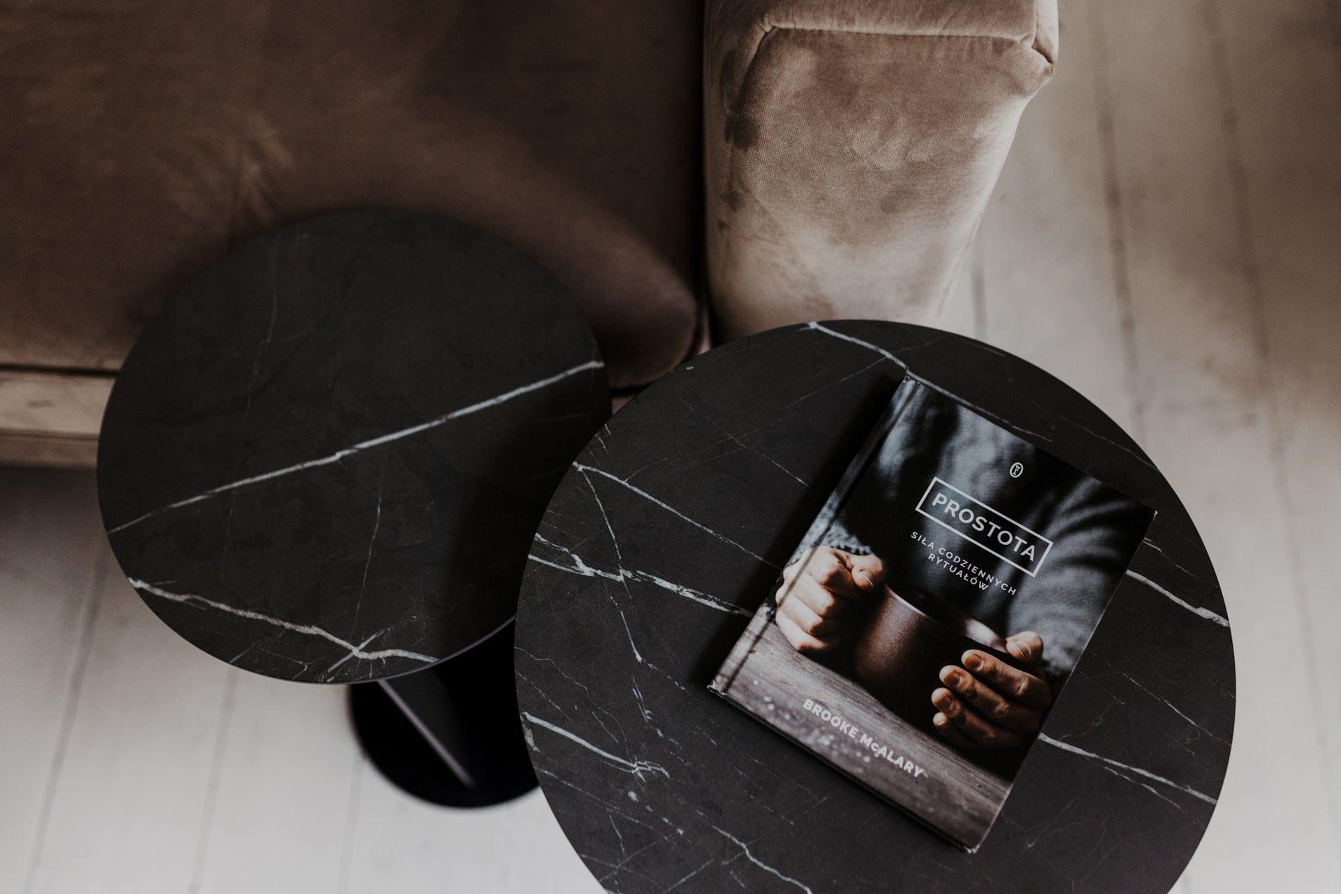 Stolik boczny ODEN szary marmur Nordifra Eye on Design