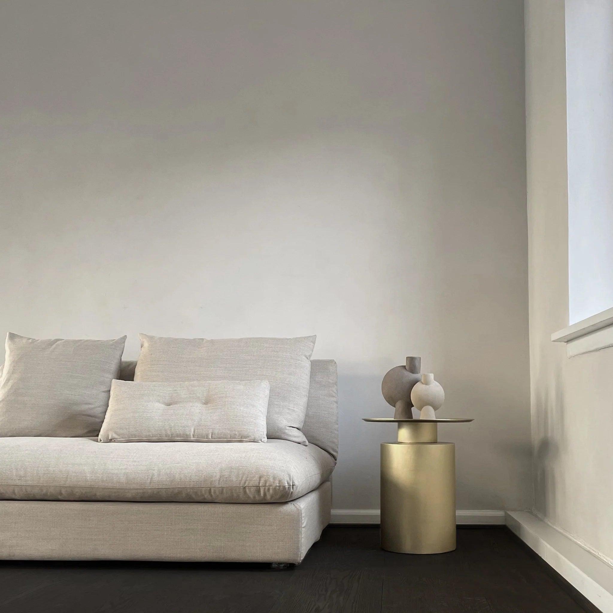 Stolik boczny PILLAR mosiądz 101 Copenhagen Eye on Design