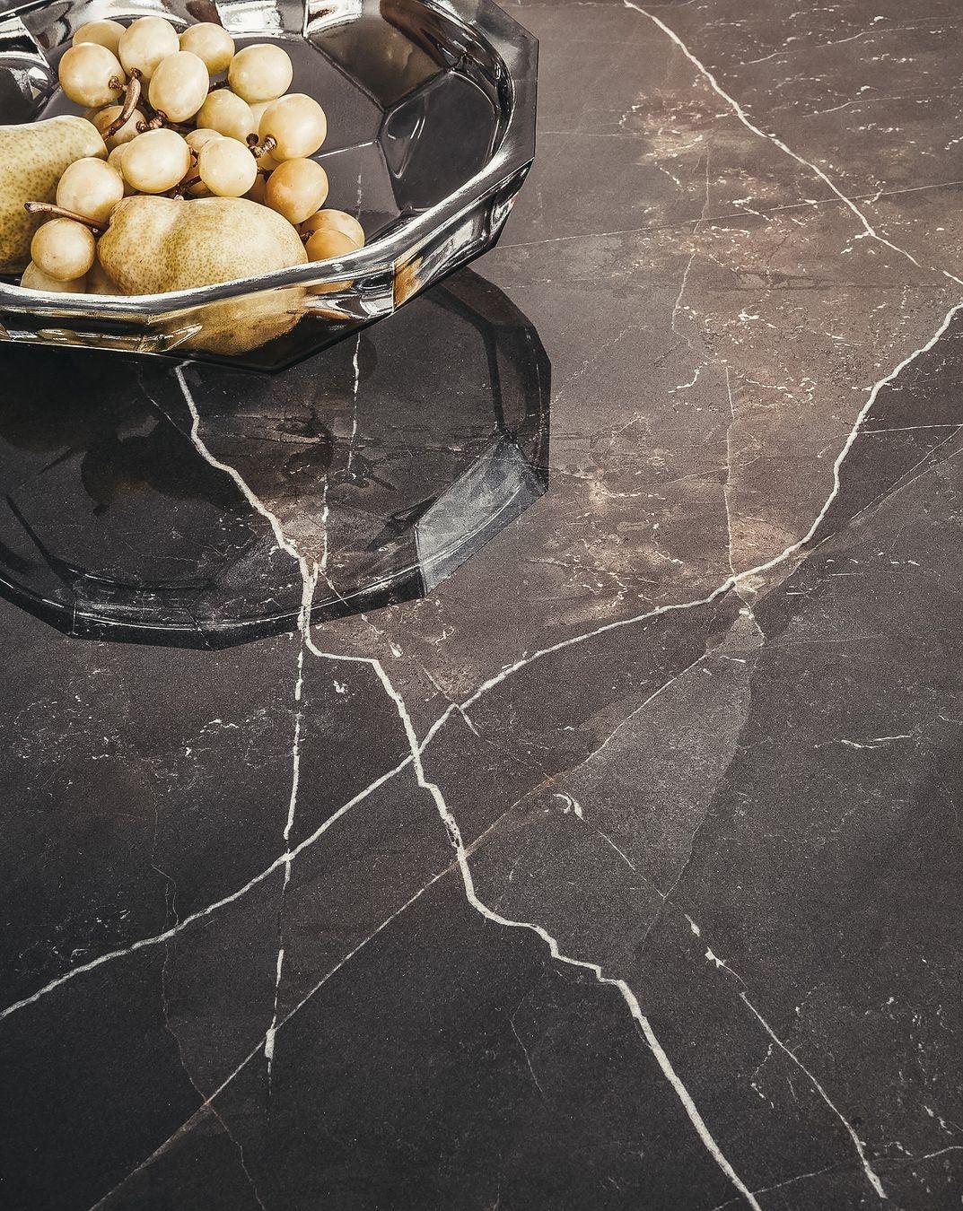 Stolik kawowy MUSHROOM orzechowa podstawa Calligaris Eye on Design
