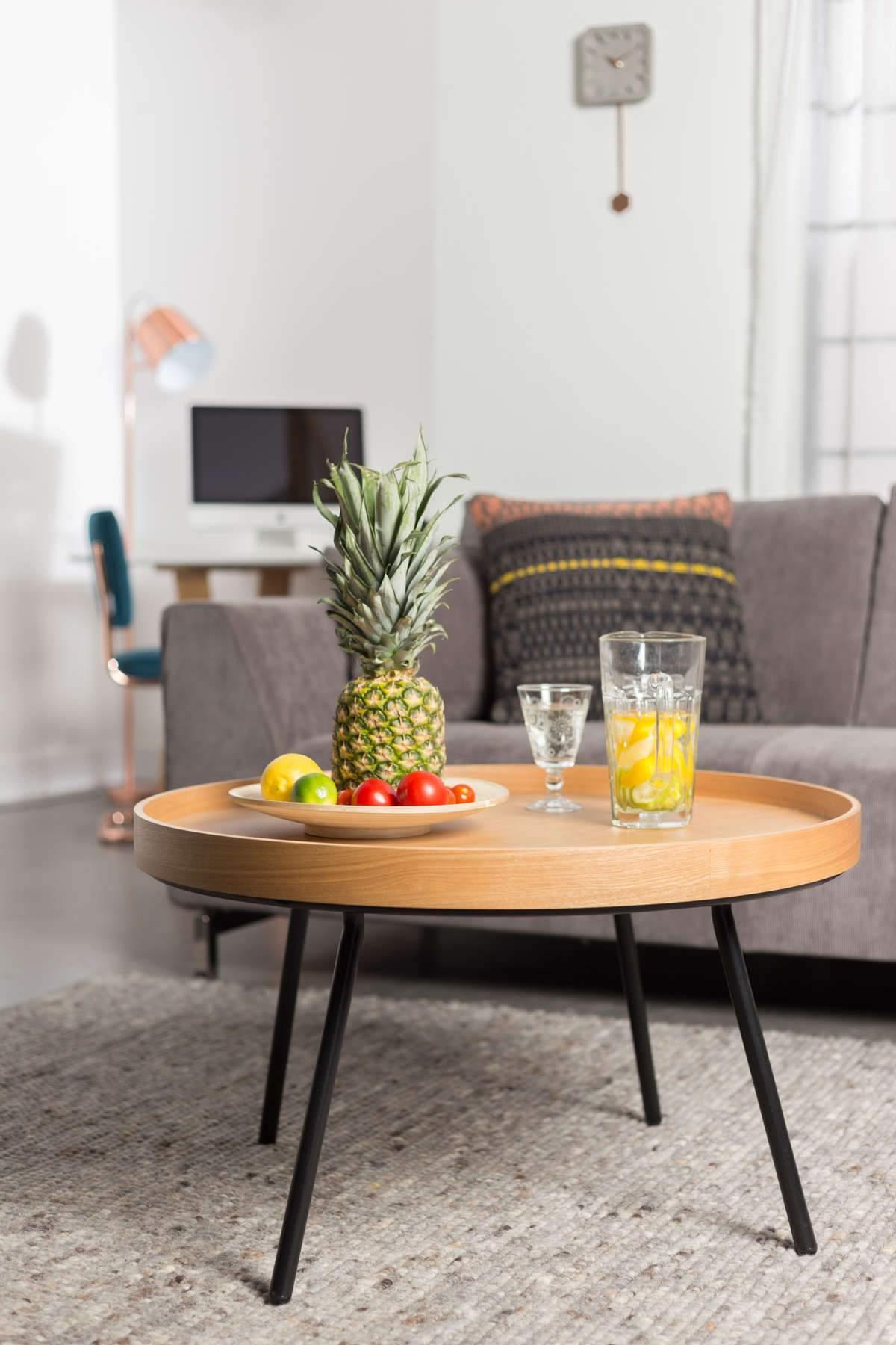 Stolik kawowy niski OAK TRAY drewniany Zuiver Eye on Design