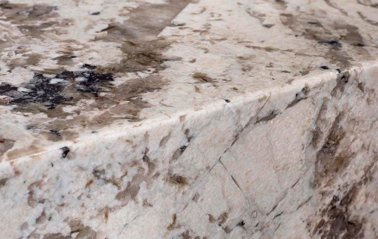 Stolik kawowy TERALLO kwarcyt Alpinus Rosanero Eye on Design