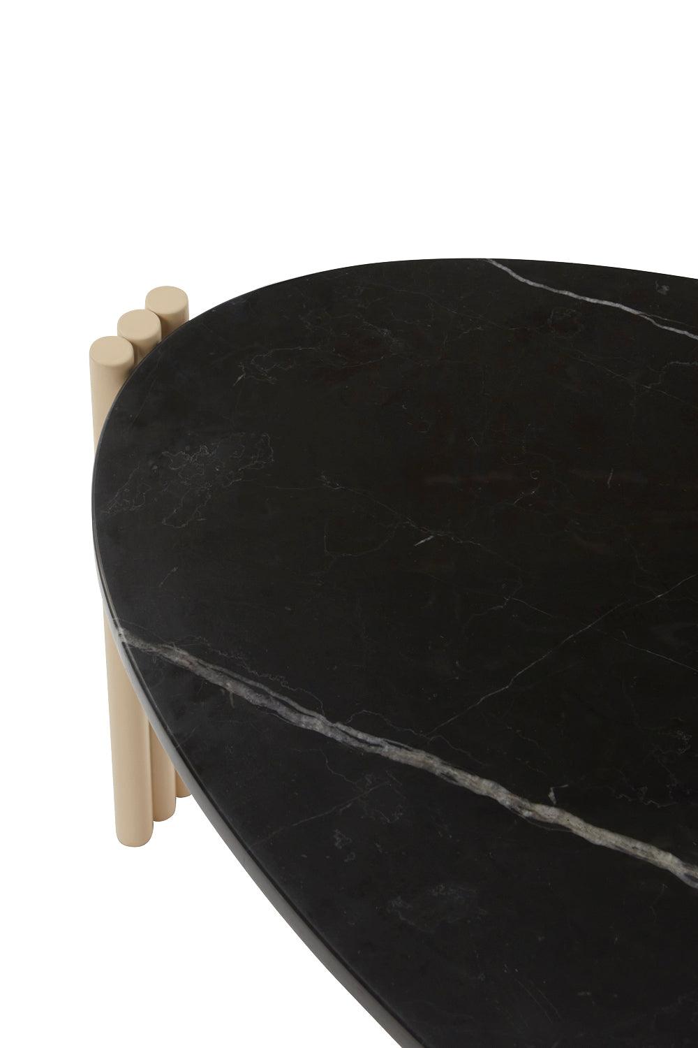 Stolik kawowy TRIBUS czarny marmur z beżową podstawą AYTM Eye on Design