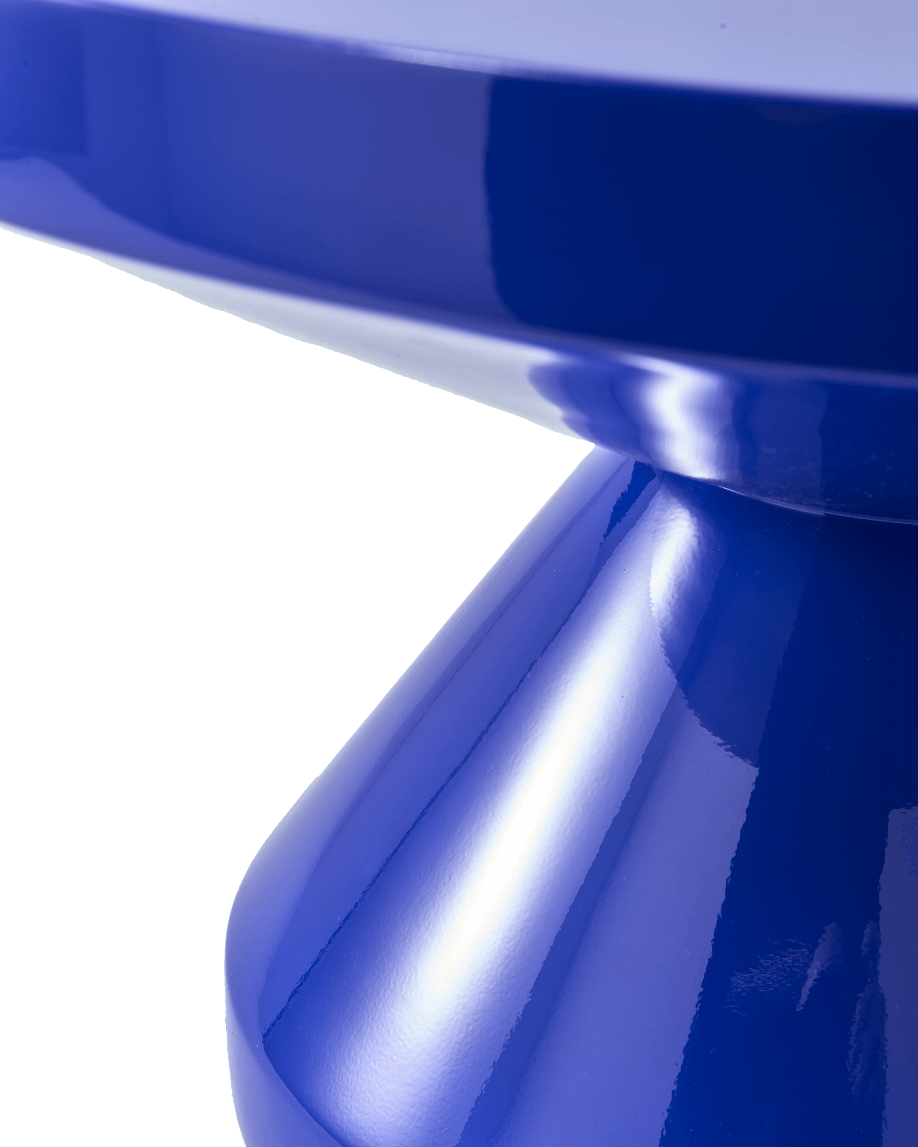 Stolik kawowy ZIG ZAG ciemnoniebieski Pols Potten Eye on Design