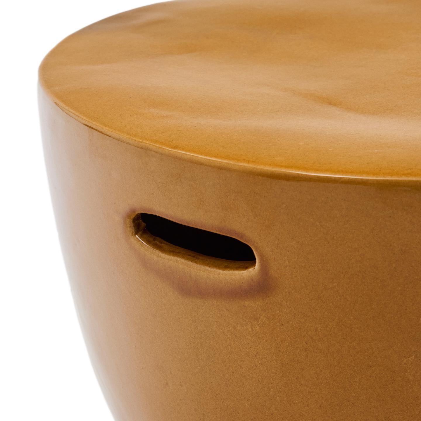 Stolik ogrodowy MESQUIDA musztardowy La Forma Eye on Design