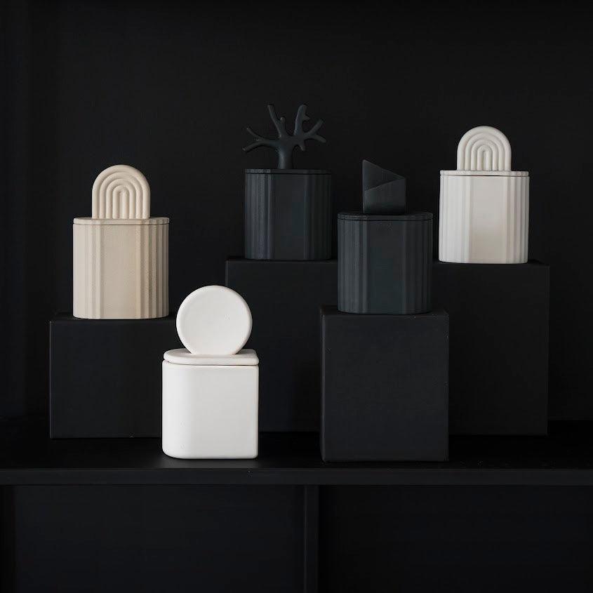 Świeca zapachowa KI czarny Kyuka Design Eye on Design