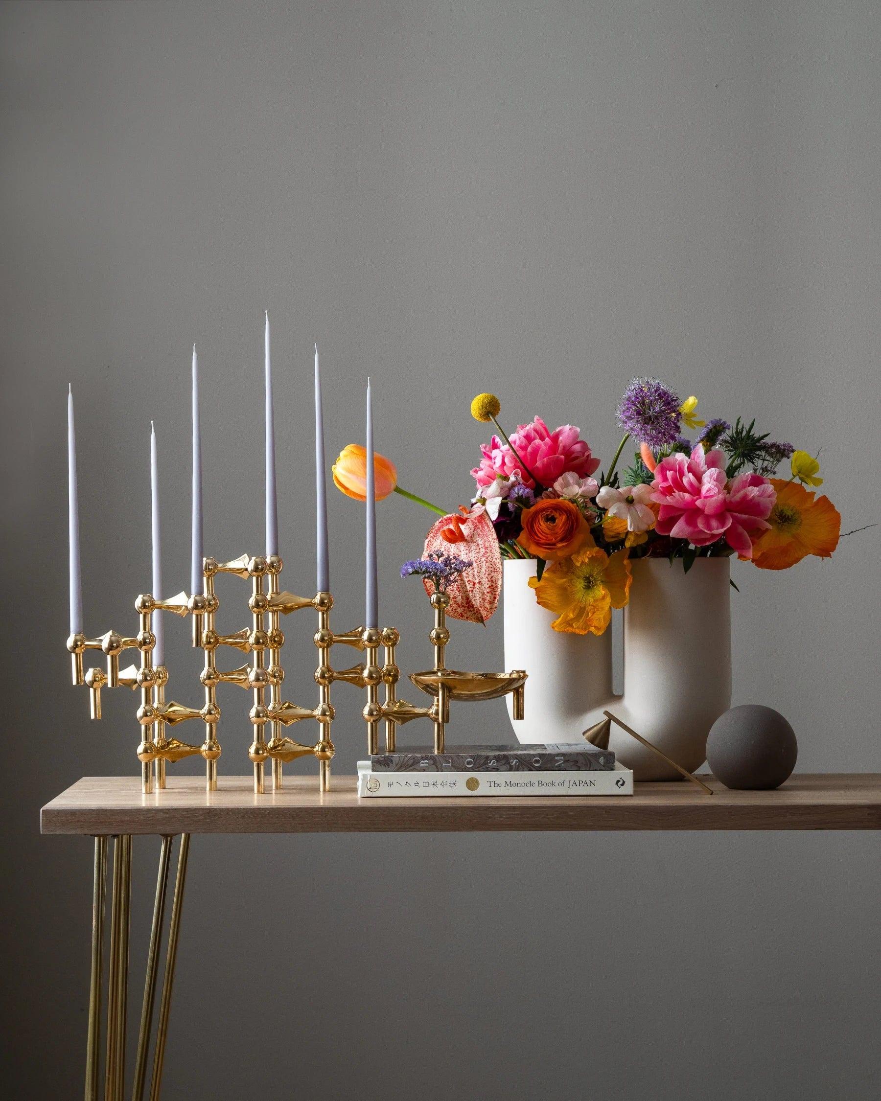 Świecznik i taca STOFF NAGEL mosiężny Stoff Nagel Eye on Design