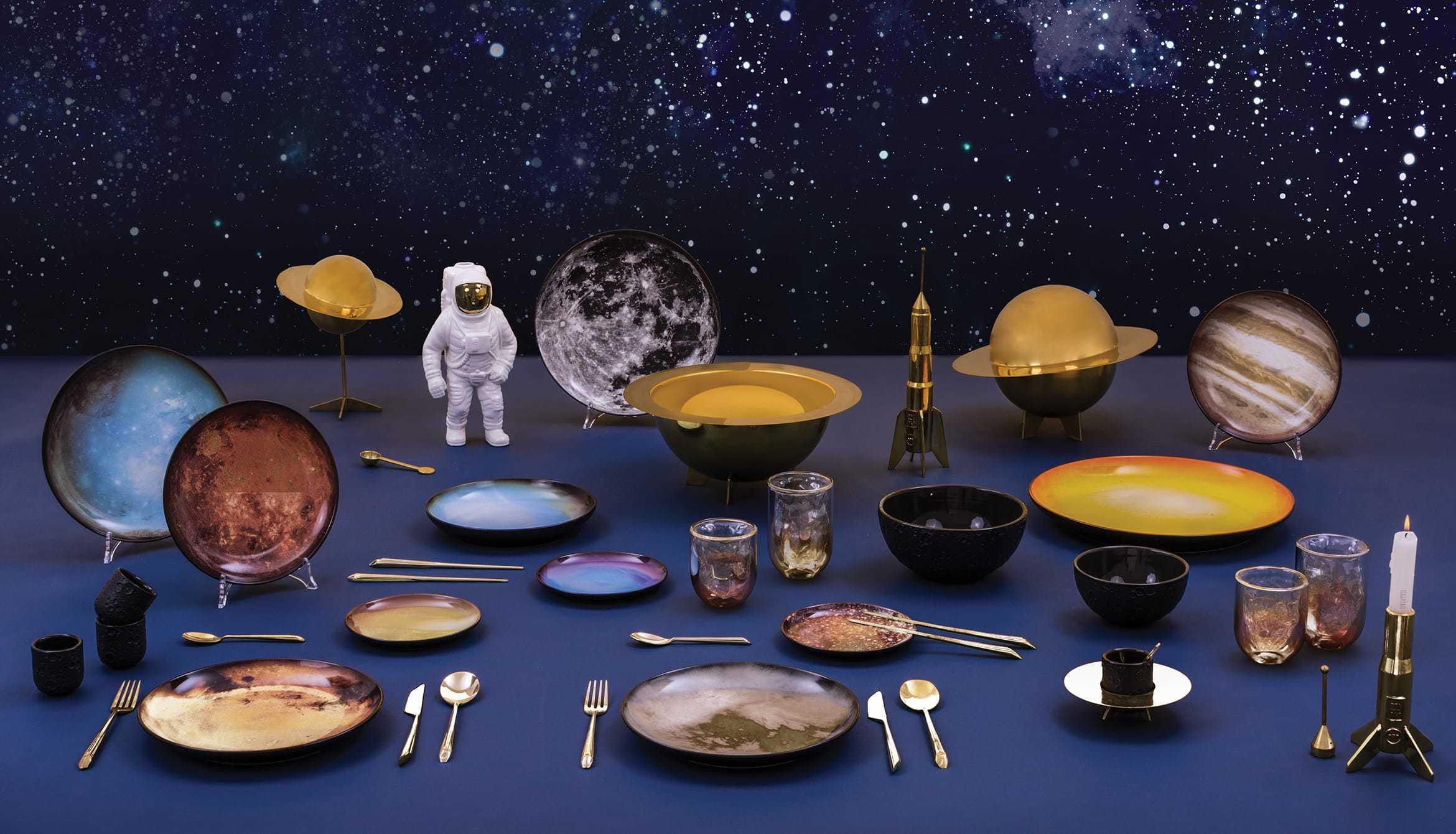 Świecznik niski COSMIC DINER LUNAR HARD ROCKET złoty Seletti Eye on Design