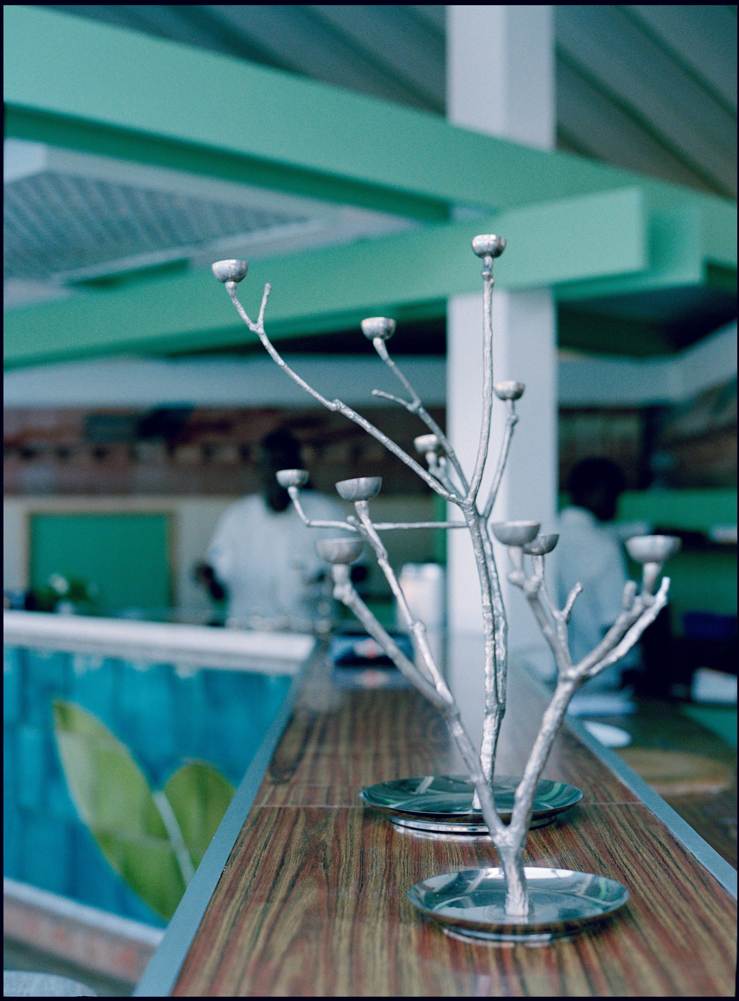 Świecznik TWIGGY HIGH srebrny Pols Potten Eye on Design