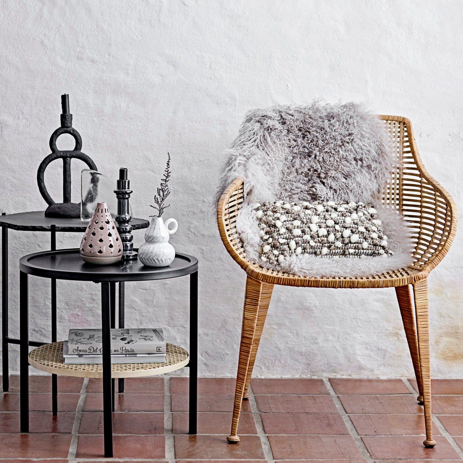 Świecznik w stylu etno czarny Bloomingville Eye on Design