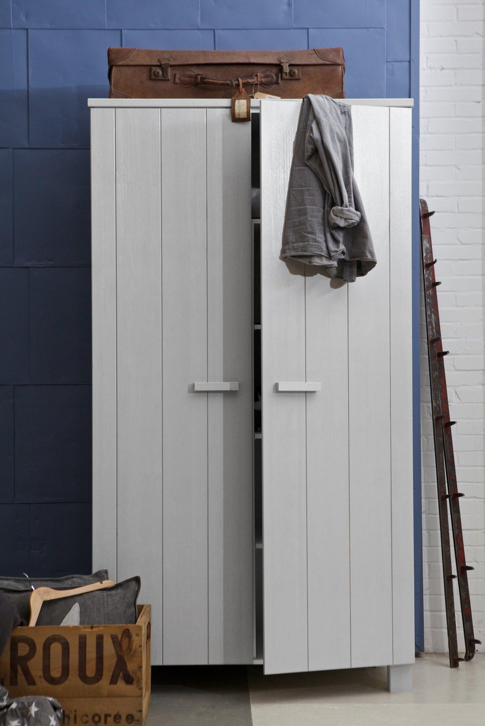 Szafa 2-drzwiowa w stylu boho DENNIS szary Woood Eye on Design