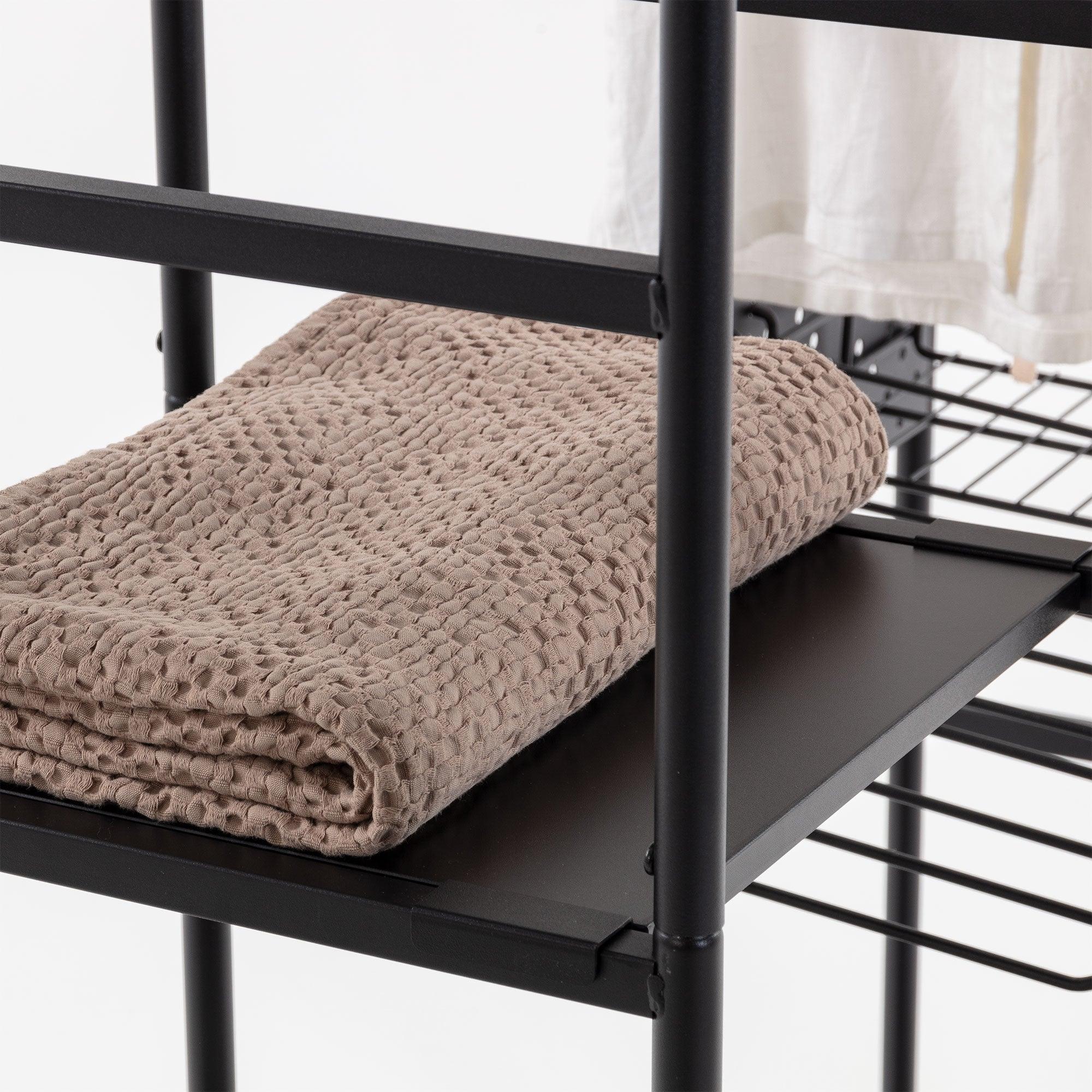 Szafa STORN czarny La Forma Eye on Design