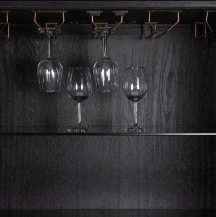 Szafka barowa BLOOMINGVILLE drewno dębowe ze złotym Richmond Interiors Eye on Design