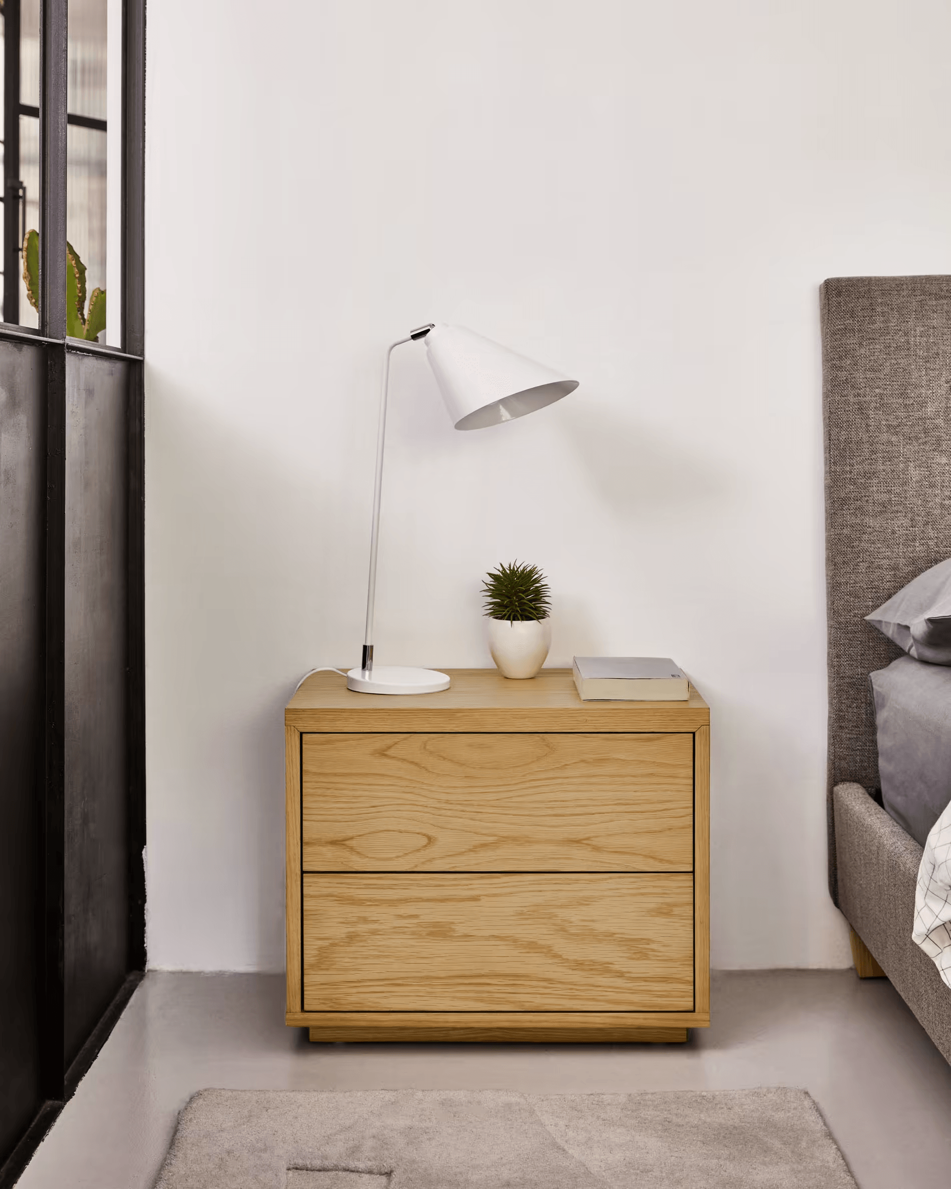 Szafka nocna ABILEN fornir dębowy La Forma Eye on Design