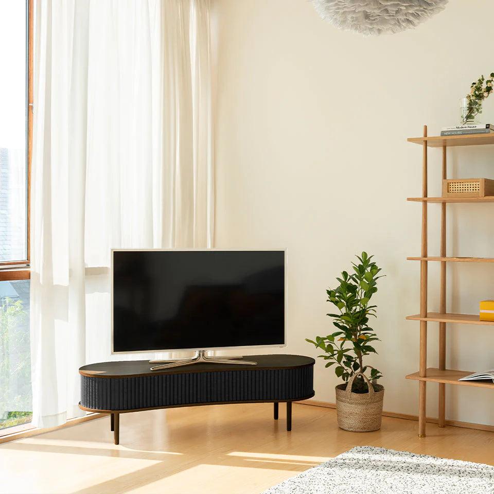 Szafka RTV AUDACIOUS węglowy z ciemnym dębem UMAGE Eye on Design