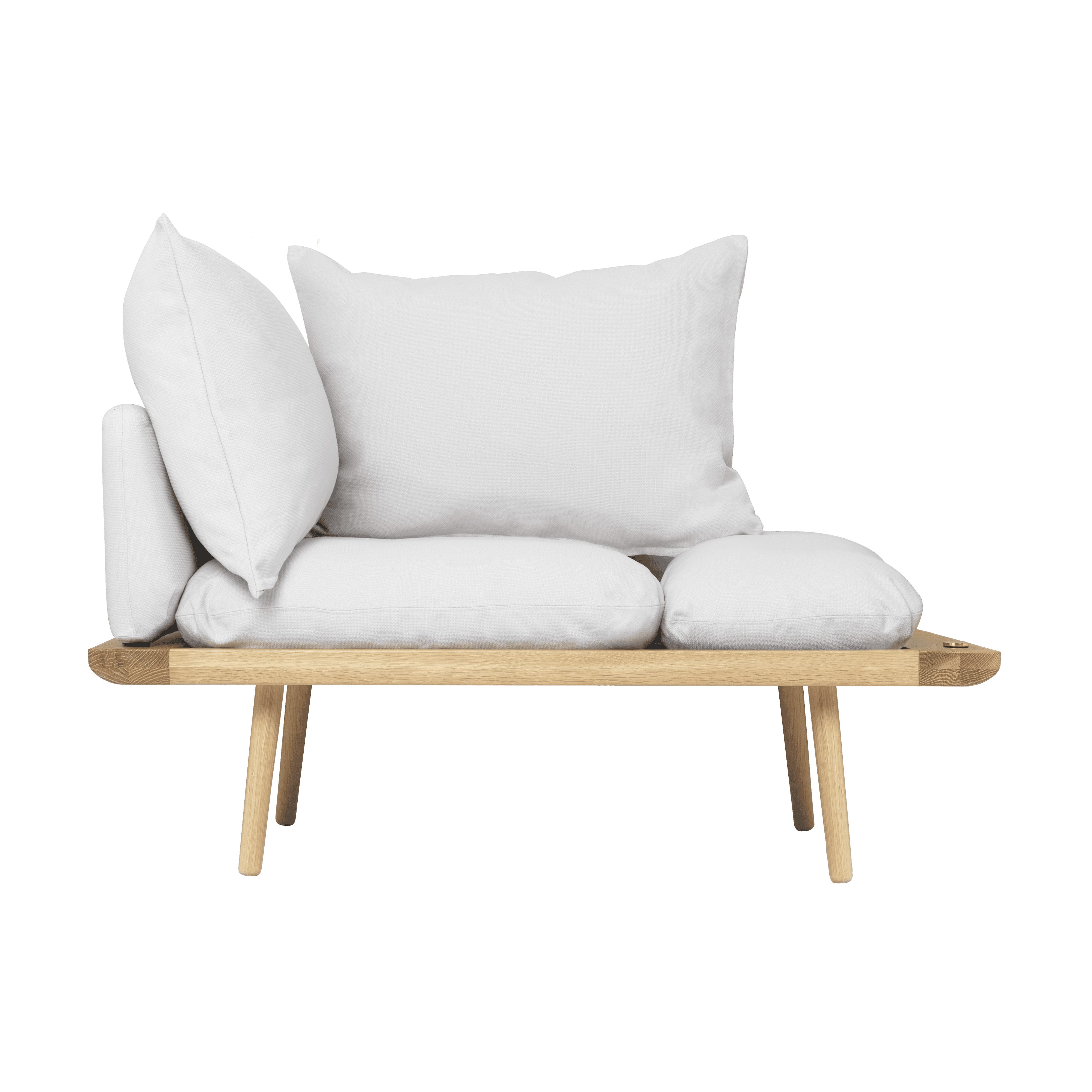 Szezlong LOUNGE AROUND baby blue z dębową podstawą UMAGE Eye on Design