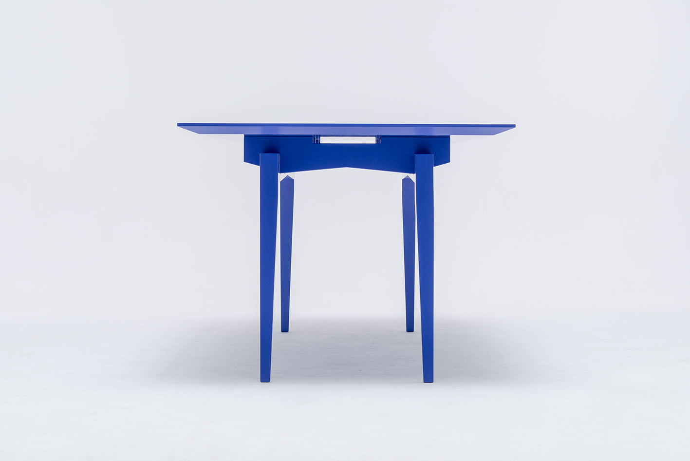 TAMAZA COLOR wooden table