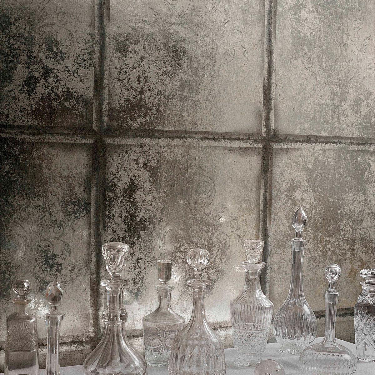 Metallic wallpaper imitating beveled mirror with ornaments ALBEMARLE - Copper Albery with foil