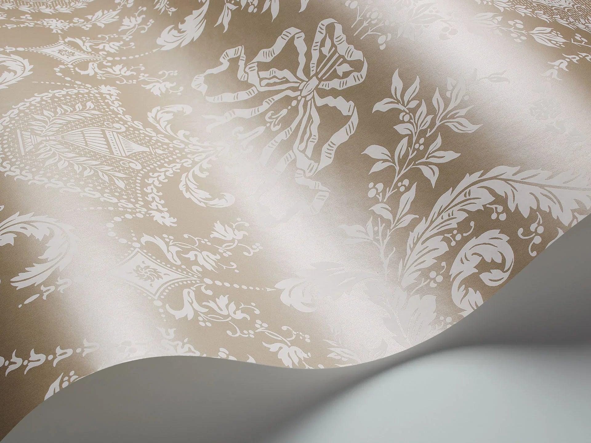 Tapeta ARCHIVE TRADITIONAL - Woolverston metaliczne złoto Cole & Son Eye on Design