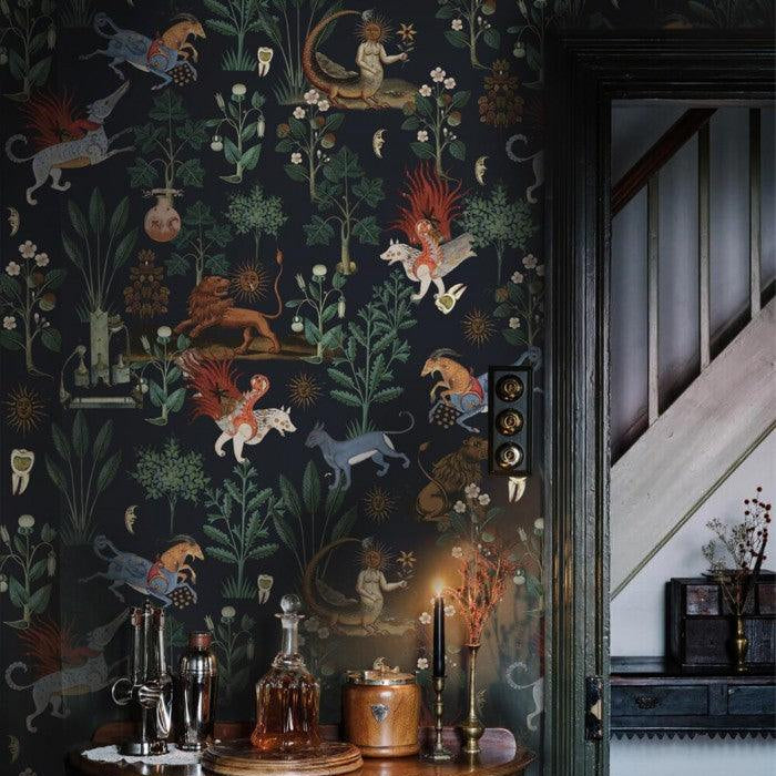 Tapeta flizelinowa z motywem zwierzęcym BOTANIC BEAST granatowy – Wallcolors