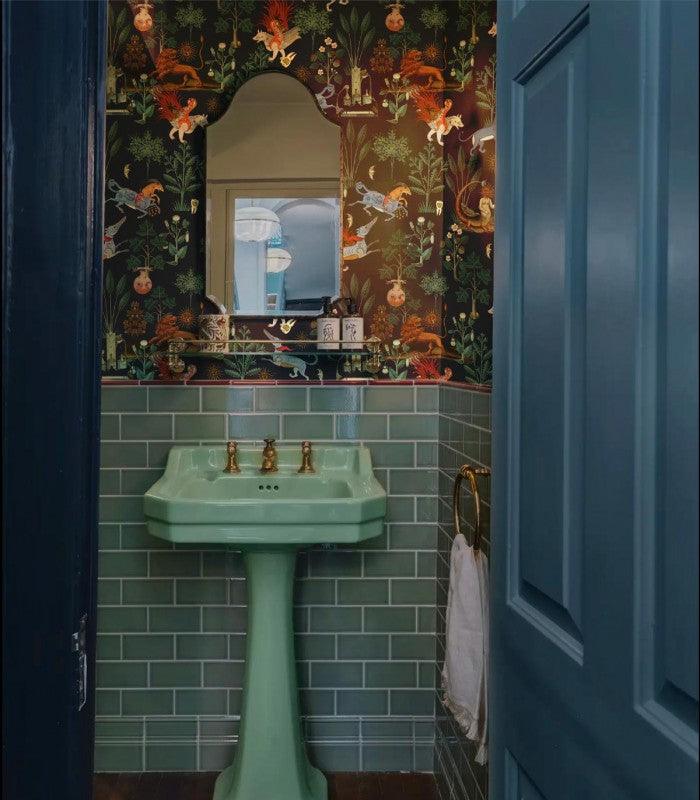 Tapeta flizelinowa z motywem zwierzęcym BOTANIC BEAST granatowy, marka Wallcolors