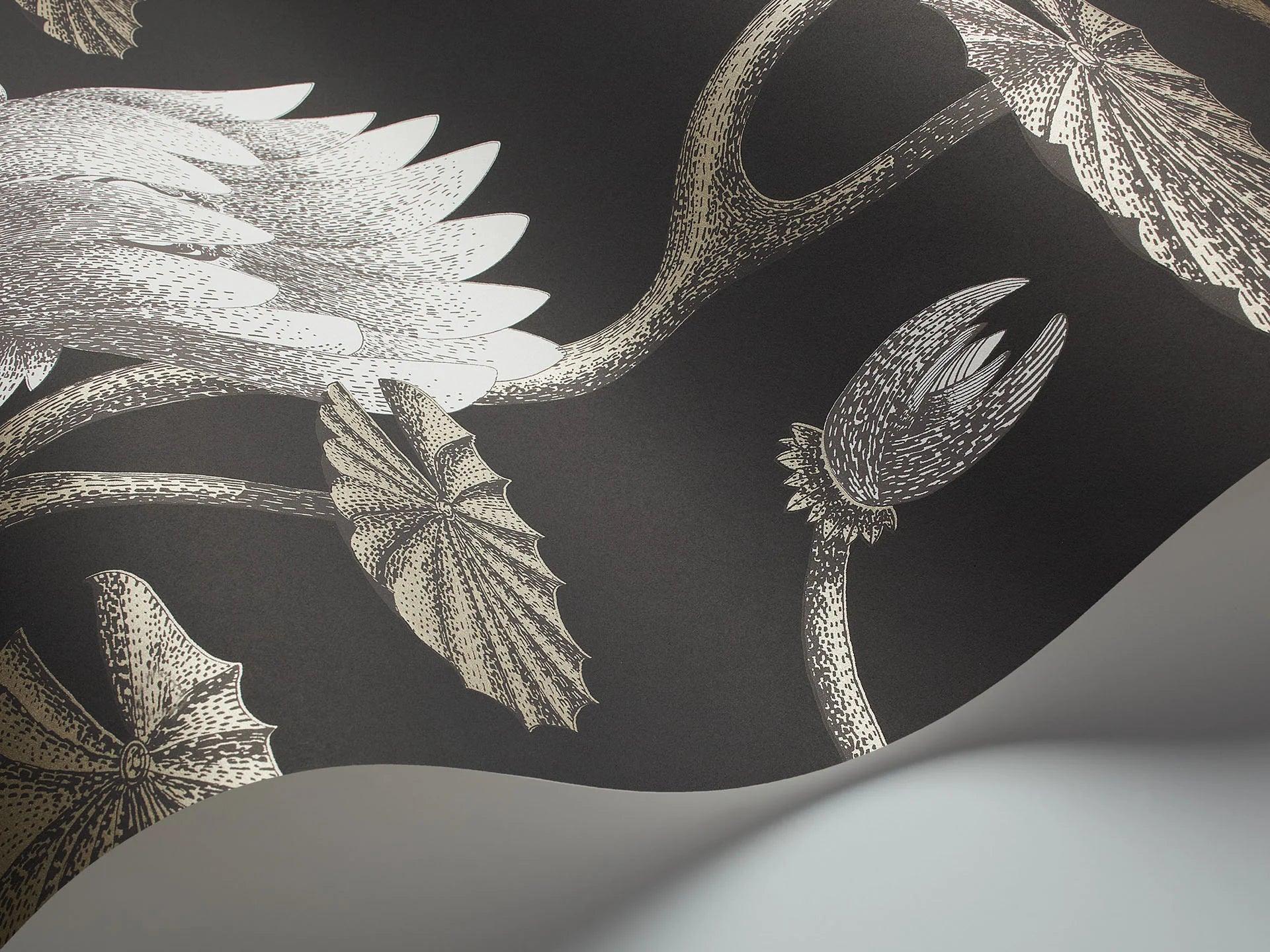 Tapeta CONTEMPORARY COLLECTION - Summer Lily brązowy Cole & Son Eye on Design